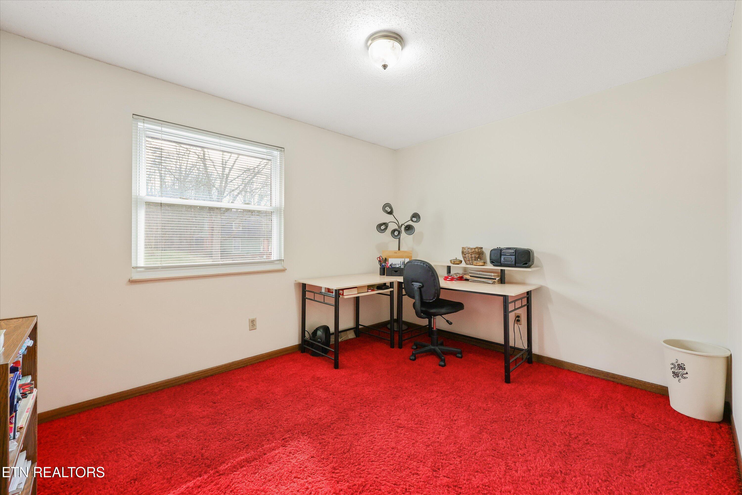 605 Woodland Drive Clinton TN 37716