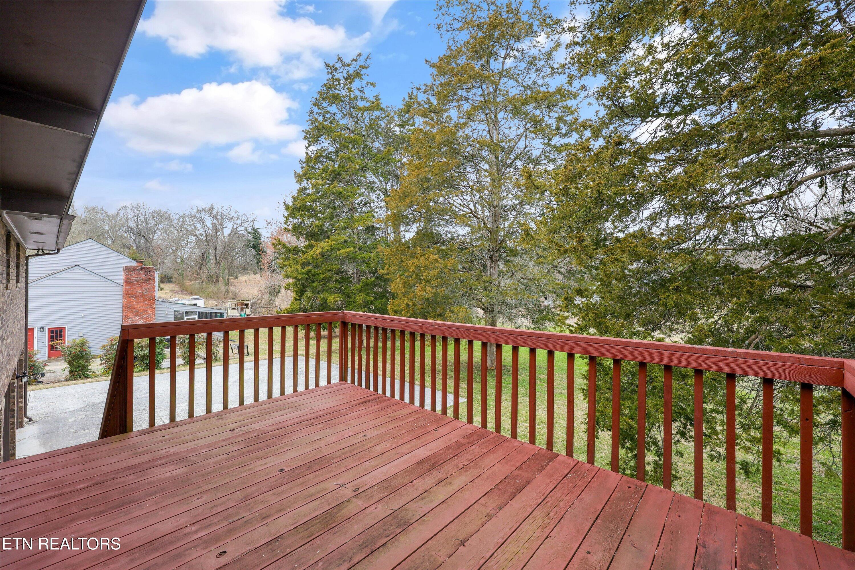 605 Woodland Drive Clinton TN 37716