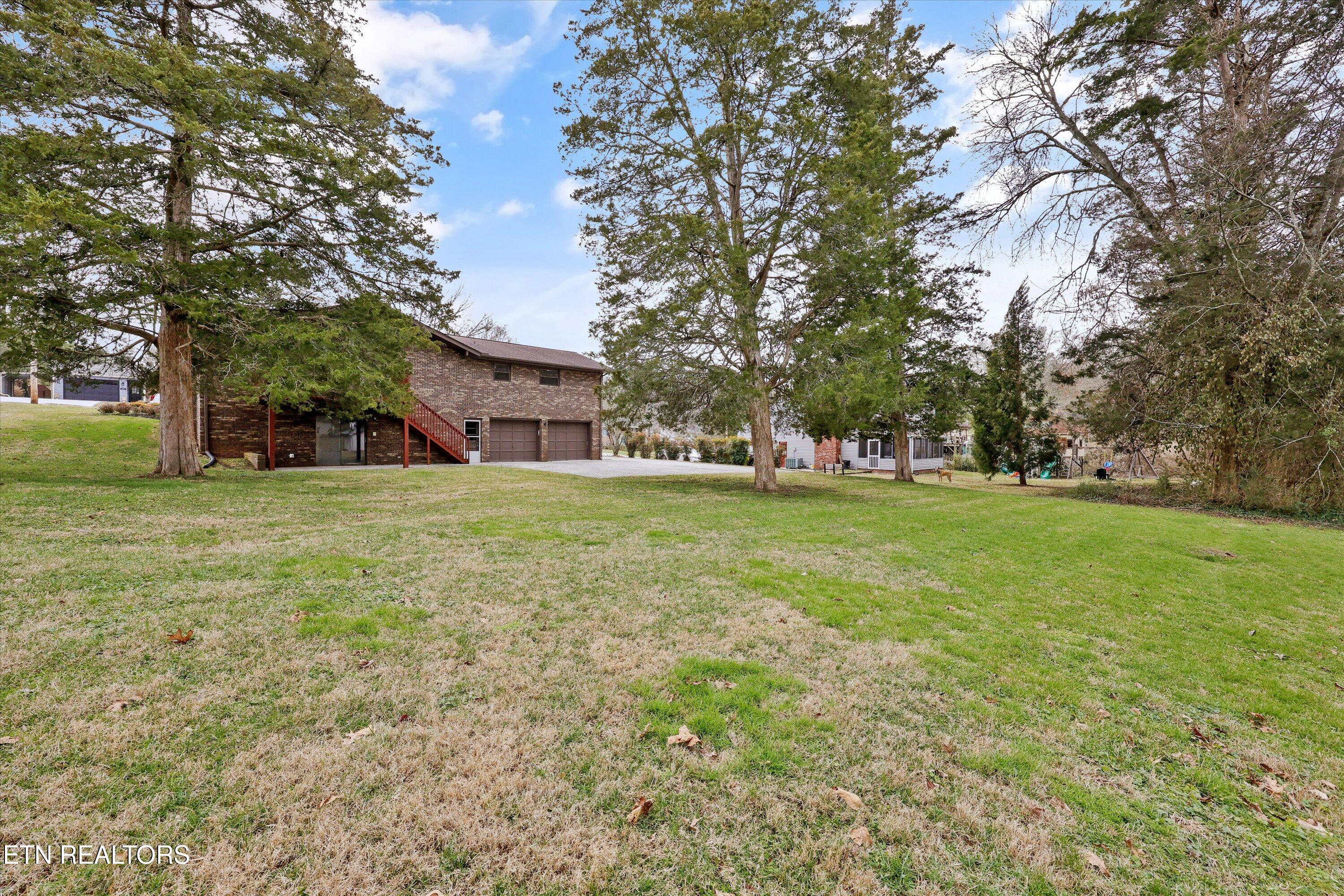 605 Woodland Drive Clinton TN 37716
