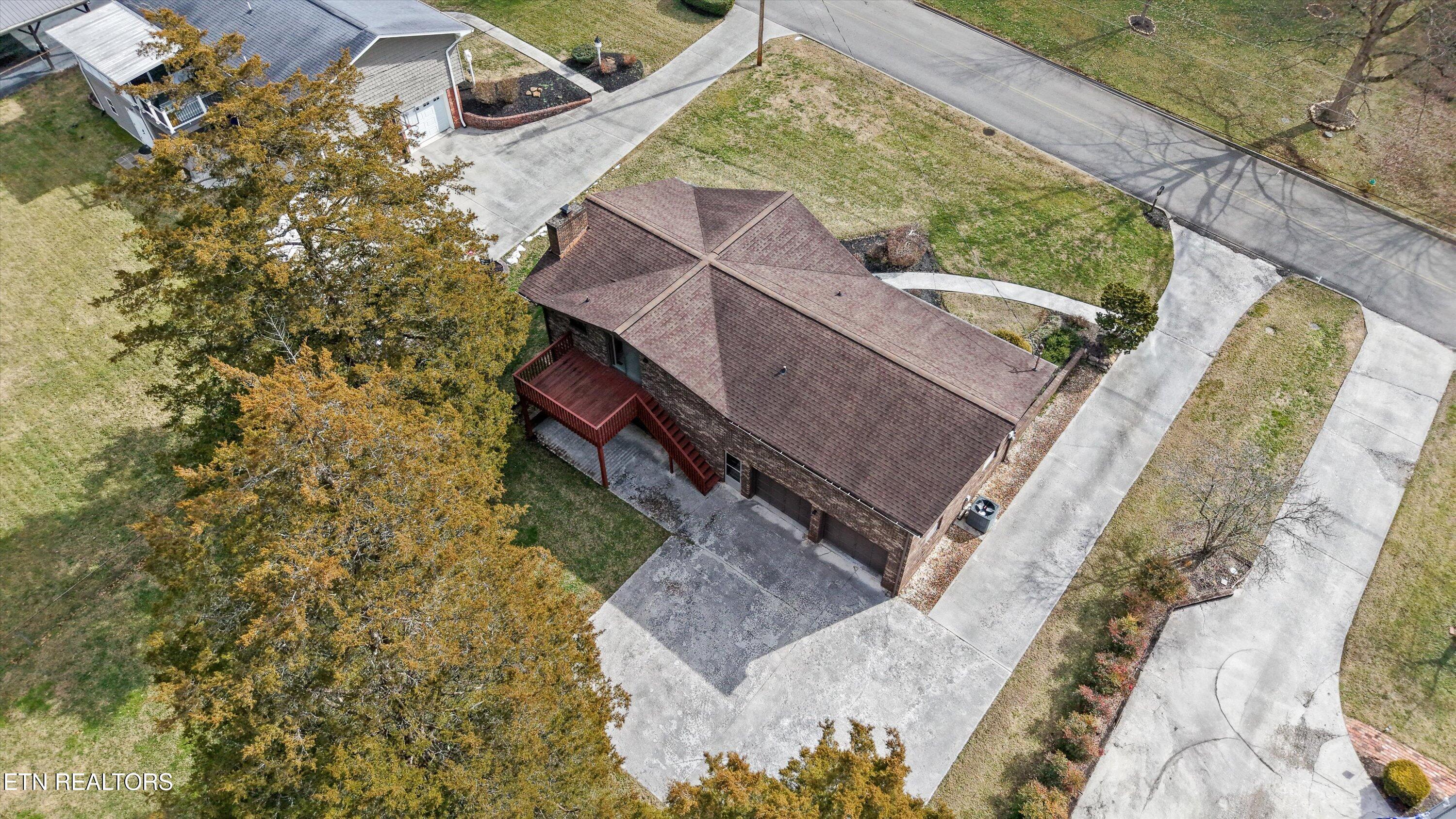 605 Woodland Drive Clinton TN 37716