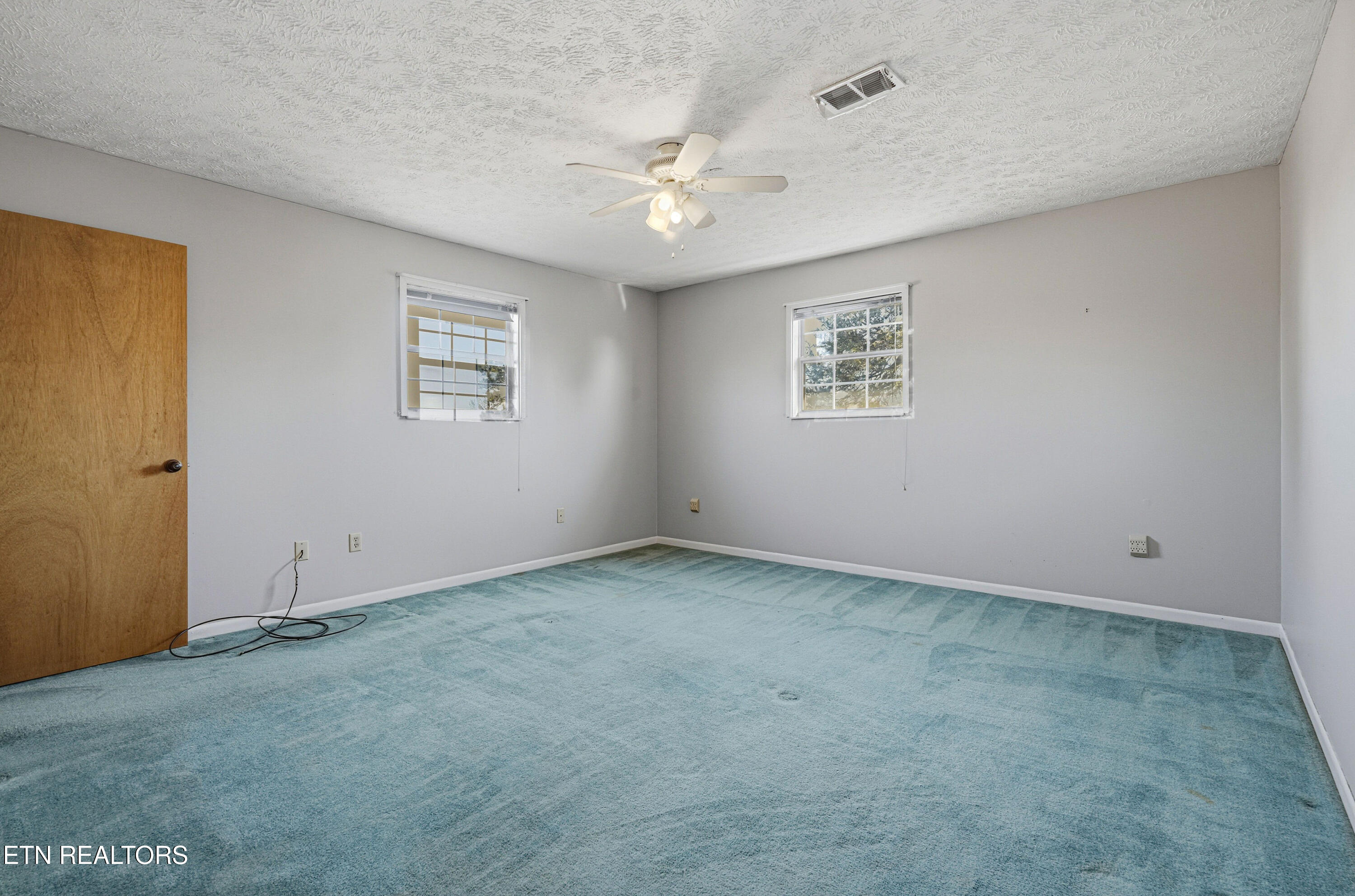 2812 Burnett Drive Kodak TN 37764