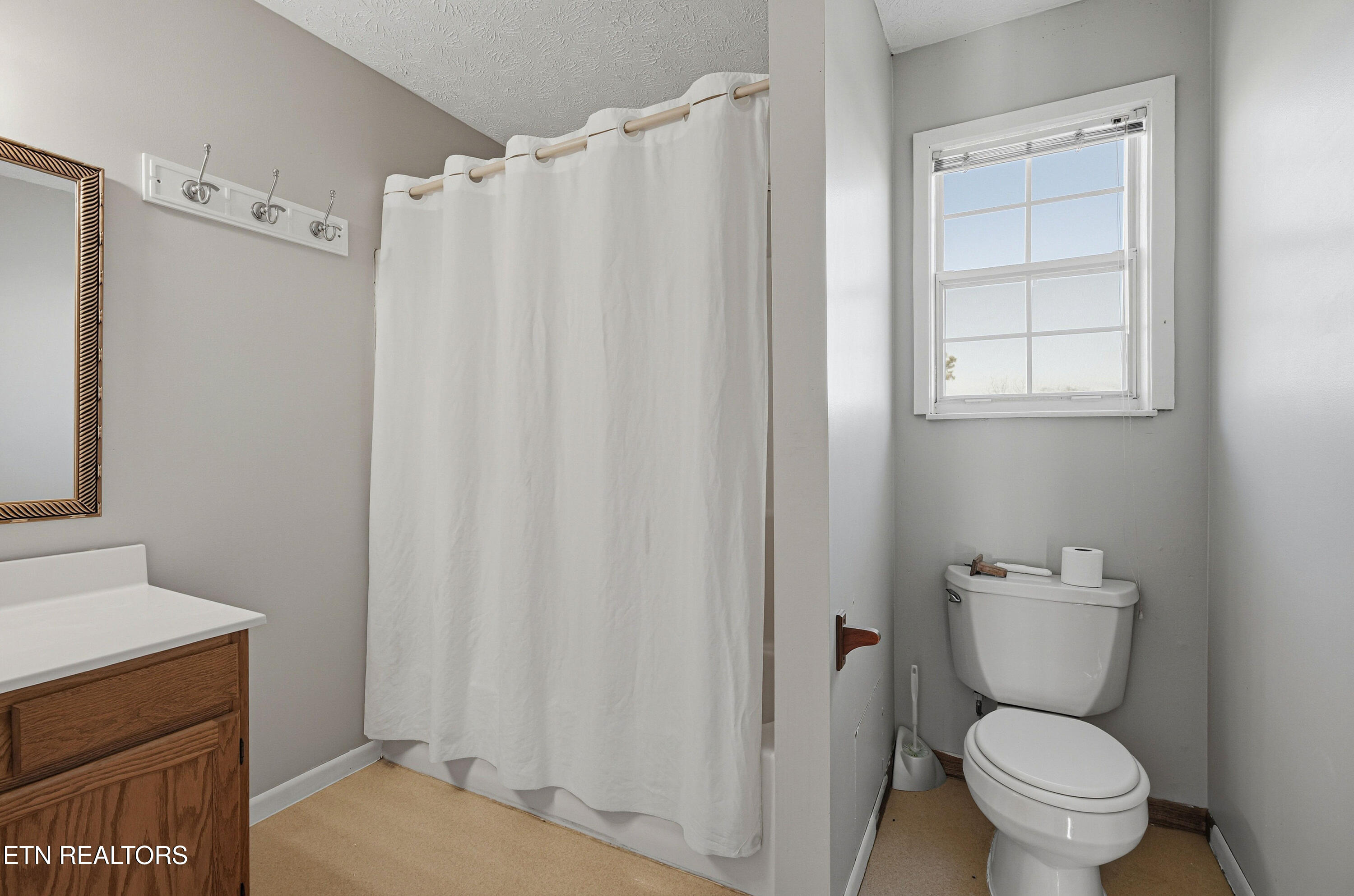 2812 Burnett Drive Kodak TN 37764