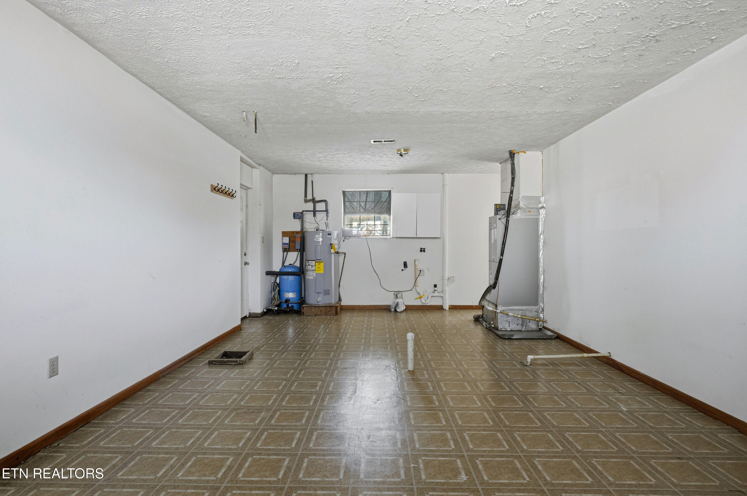 2812 Burnett Drive Kodak TN 37764
