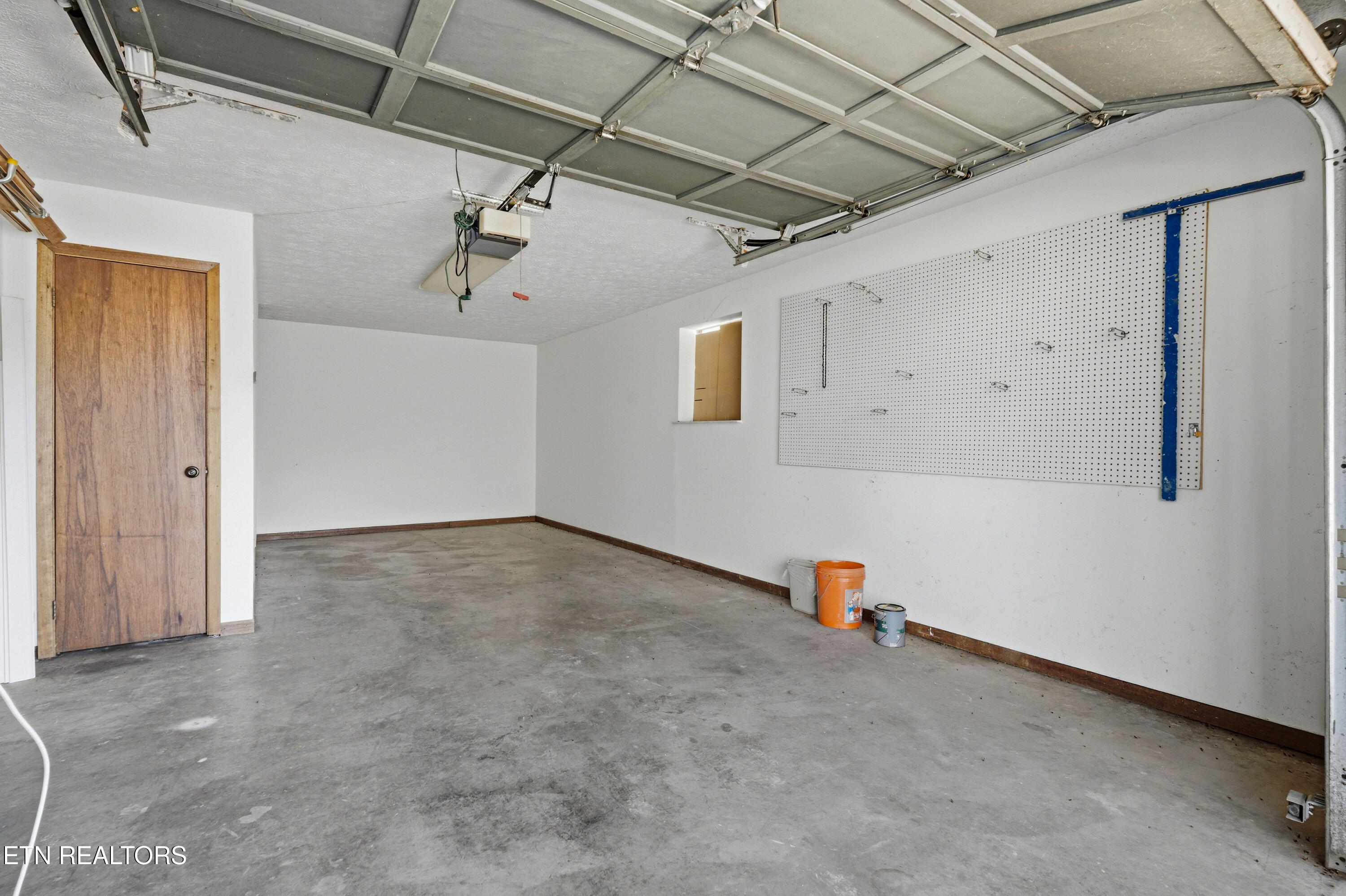 2812 Burnett Drive Kodak TN 37764