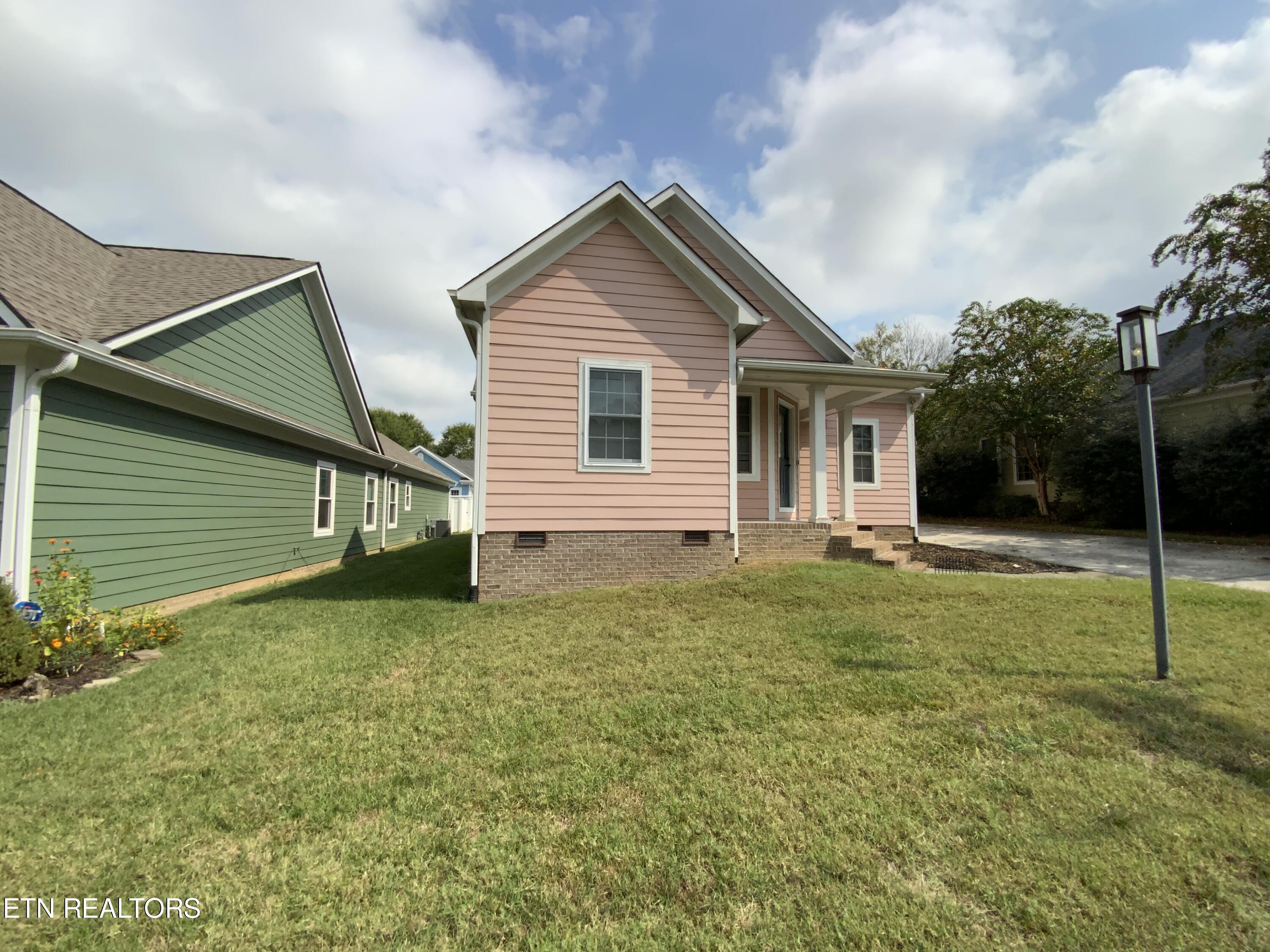 143 Manhattan Avenue Oak Ridge TN 37830