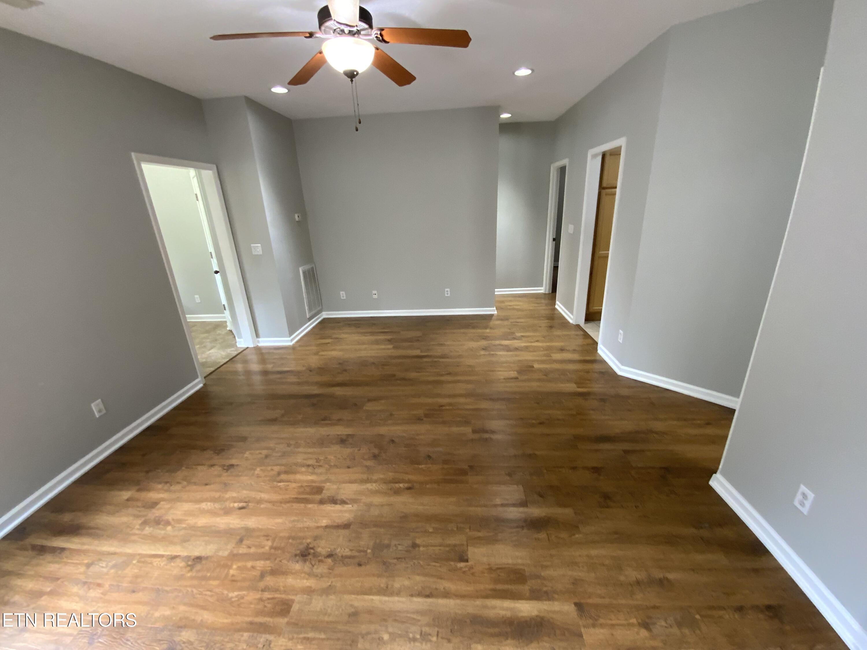 143 Manhattan Avenue Oak Ridge TN 37830