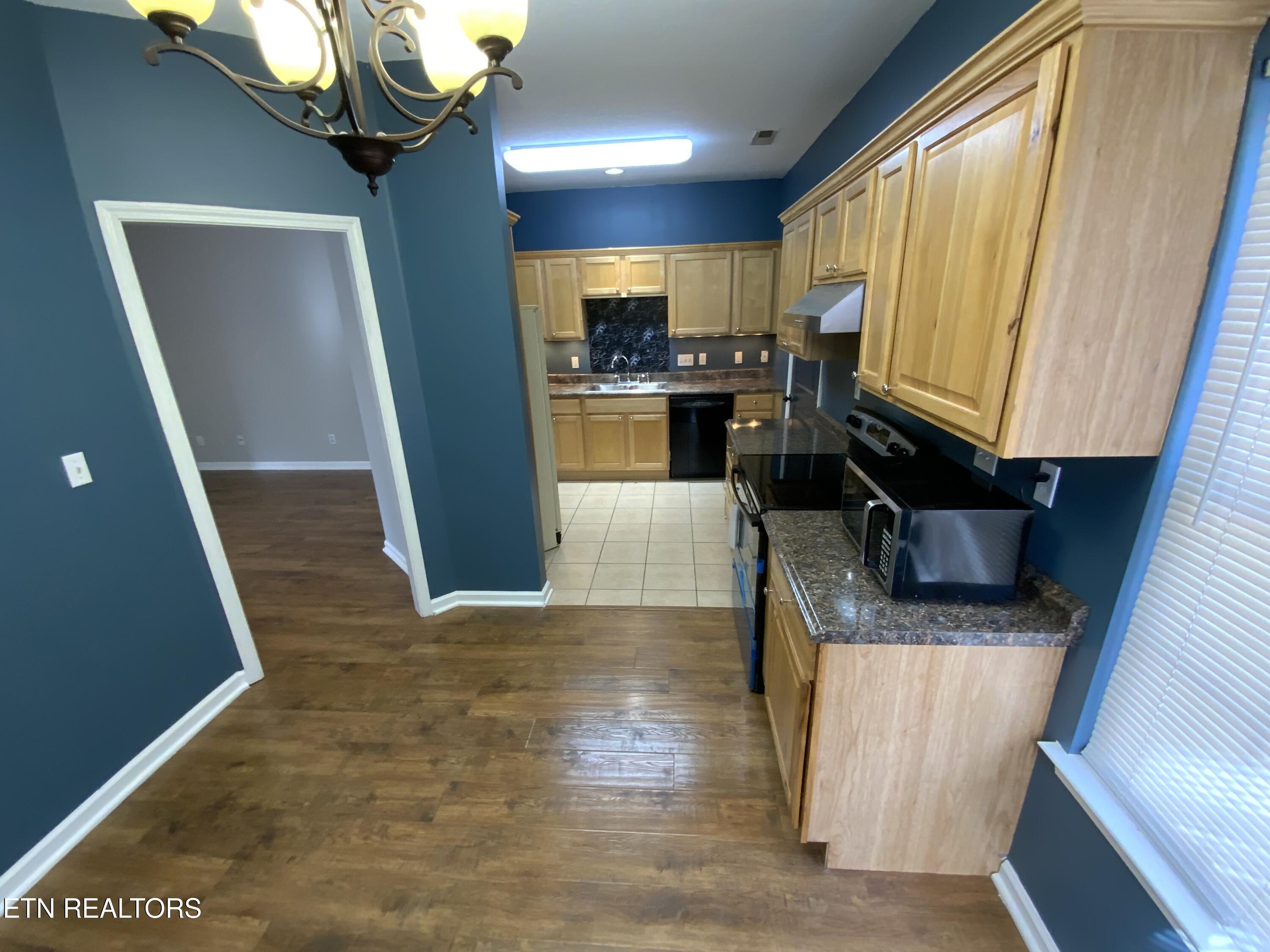 143 Manhattan Avenue Oak Ridge TN 37830