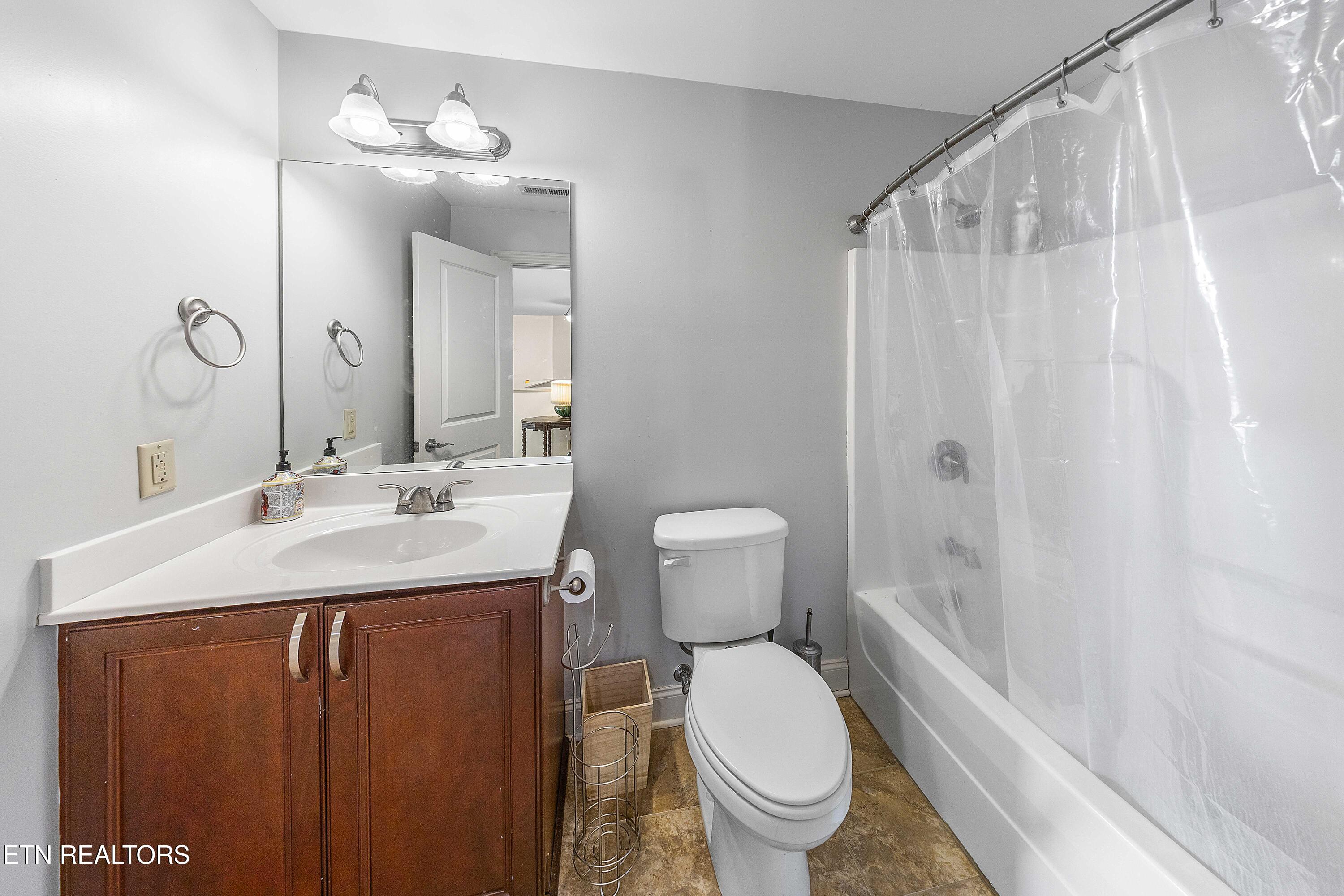 12056 Woodhollow Lane Knoxville TN 37932