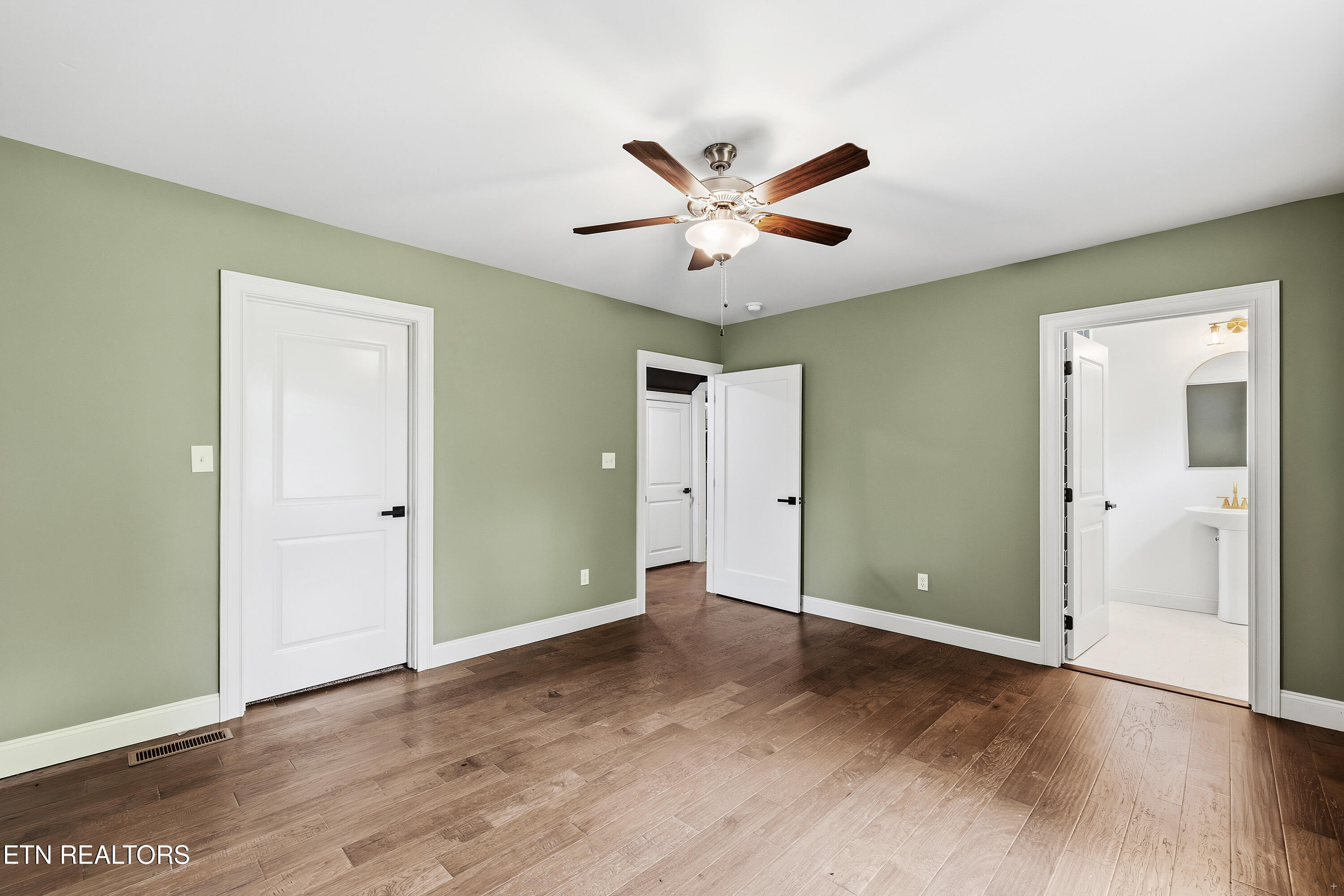 2456 Woodbine Avenue Knoxville TN 37917
