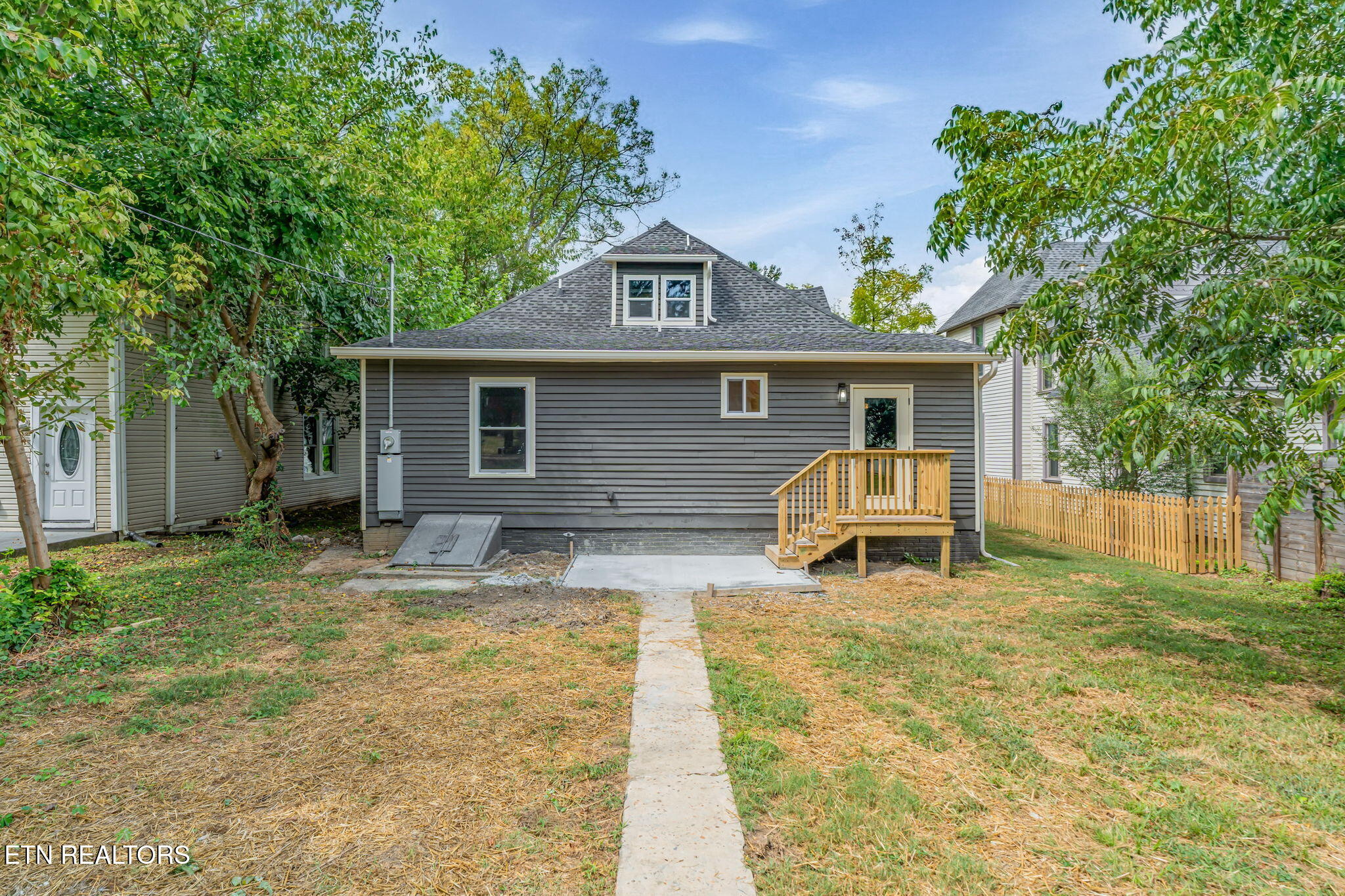 2456 Woodbine Avenue Knoxville TN 37917