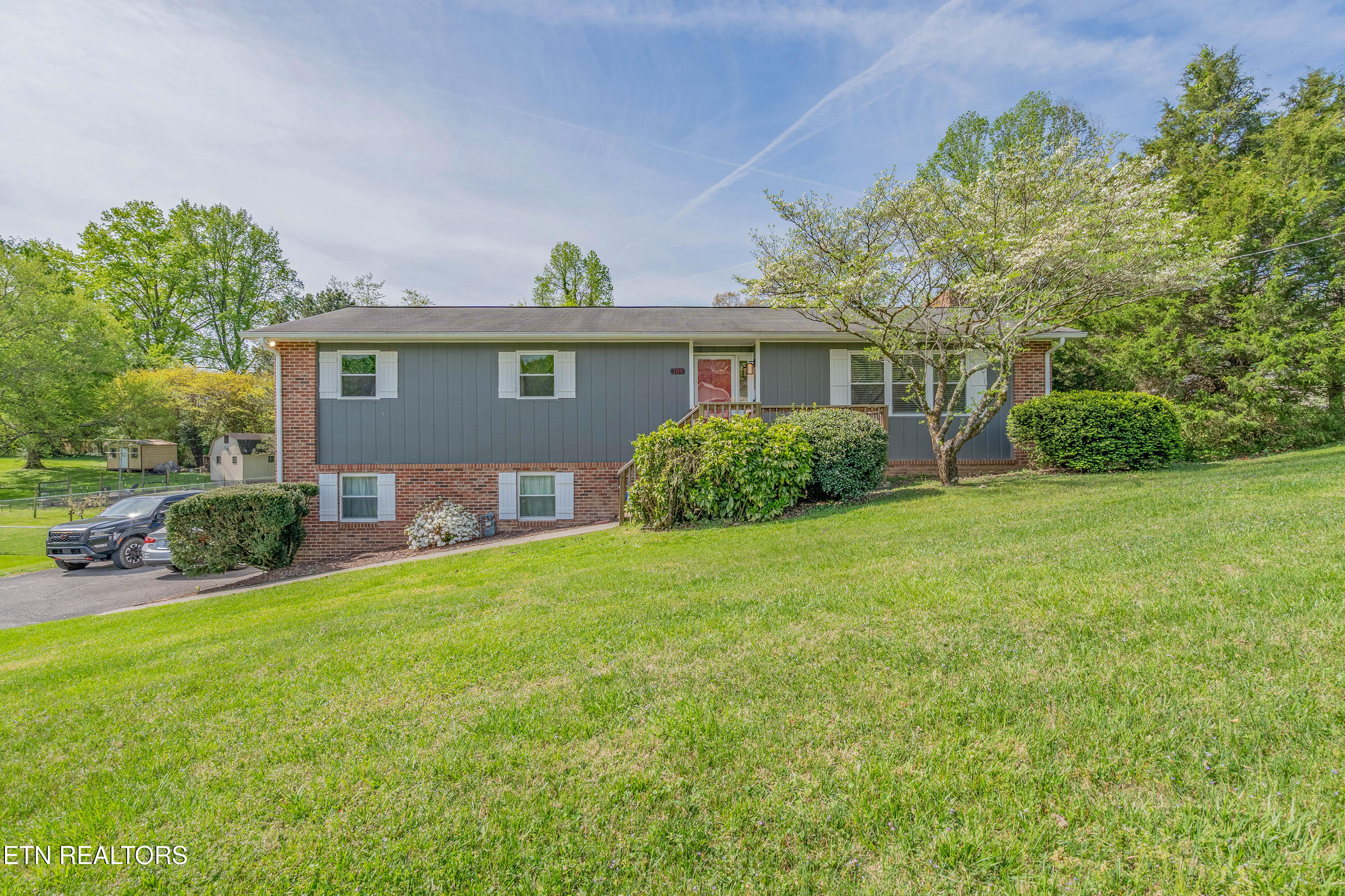 209 Lakeview Lane Oak Ridge TN 37830