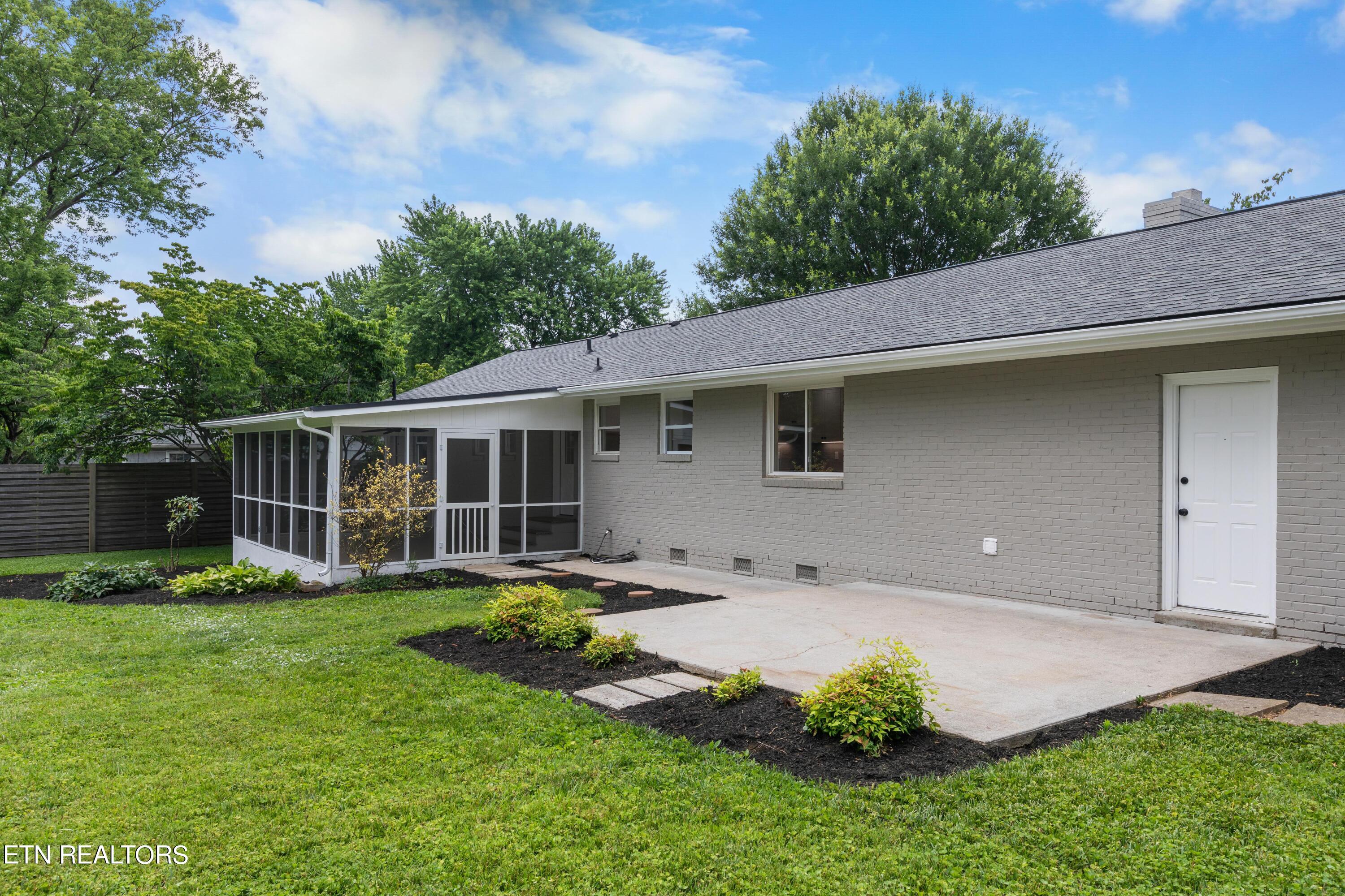 7017 Downing Drive Knoxville TN 37909