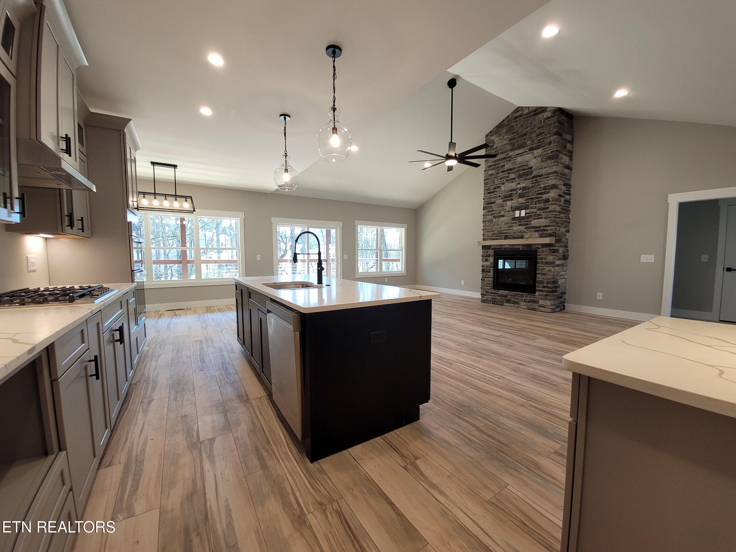 312 Cheeyo Lane Loudon TN 37774