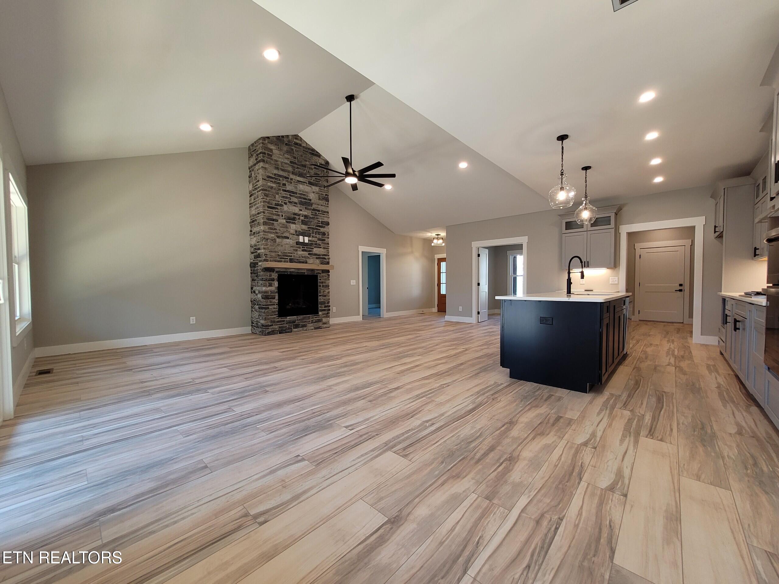 312 Cheeyo Lane Loudon TN 37774