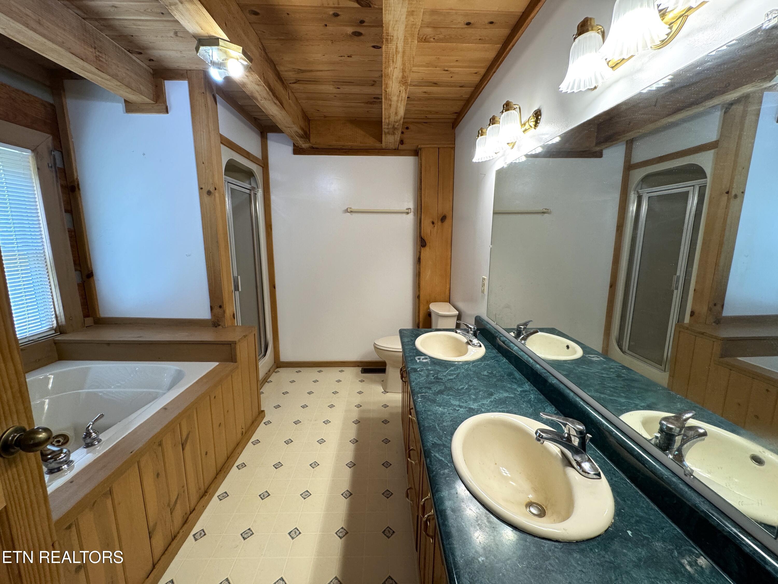 453 Trentham Hollow Road Parrottsville TN 37843