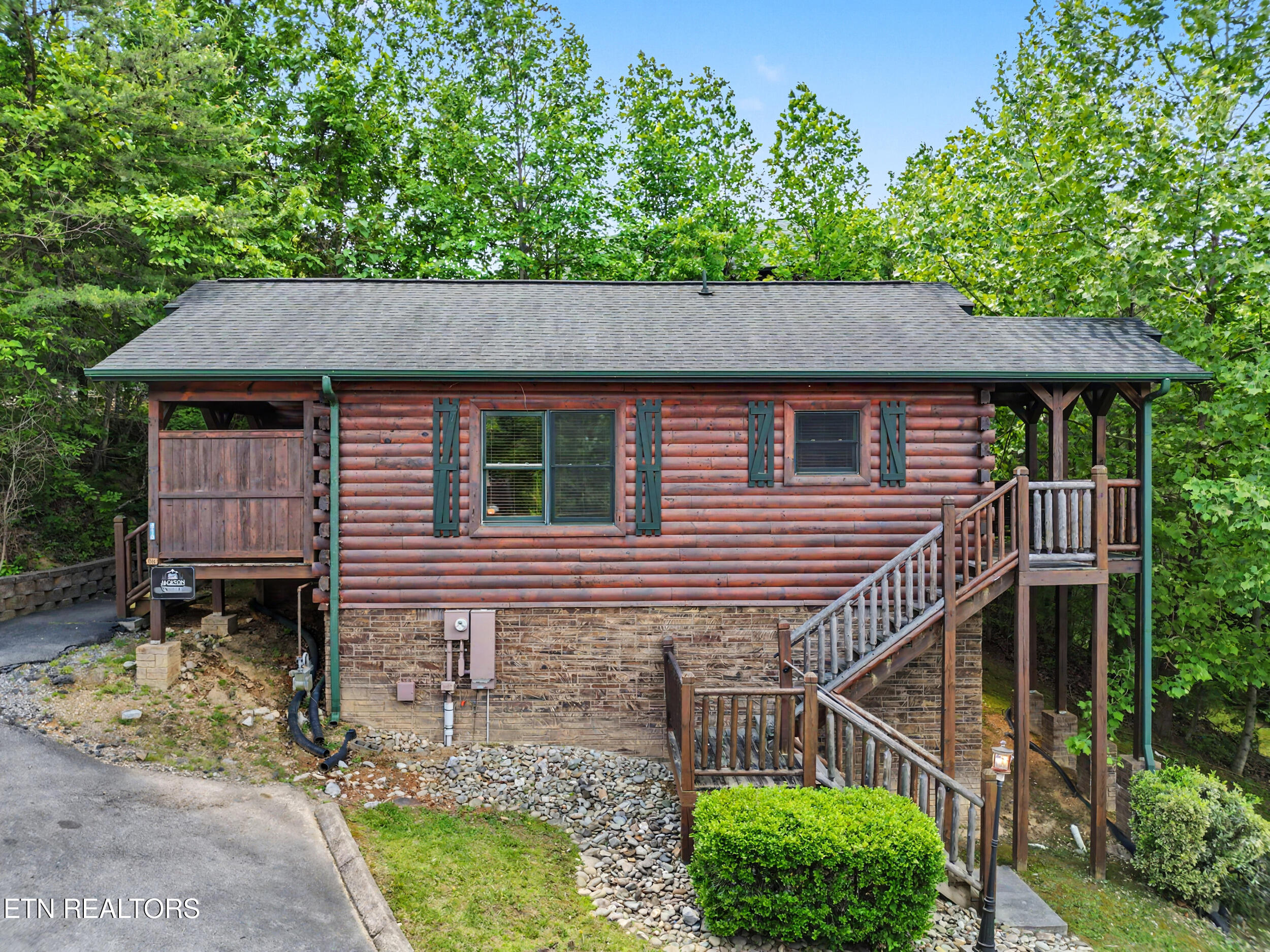 816 Spirit Loop Way Gatlinburg TN 37738