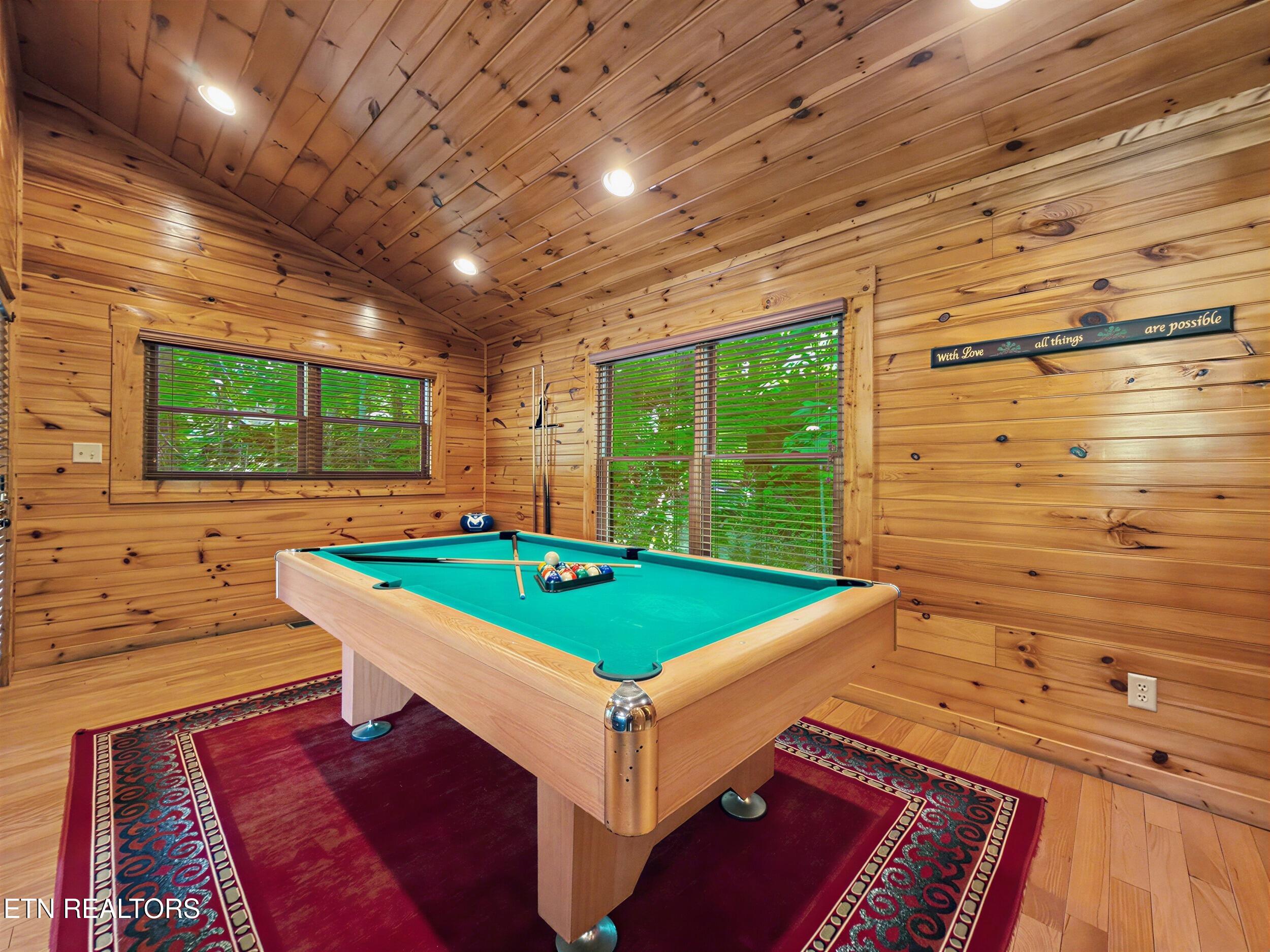 816 Spirit Loop Way Gatlinburg TN 37738