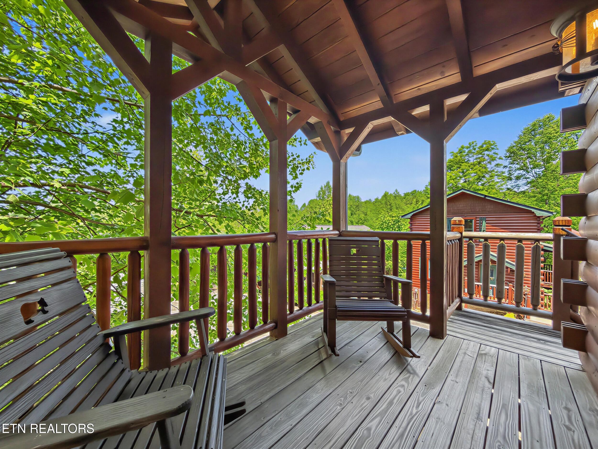 816 Spirit Loop Way Gatlinburg TN 37738