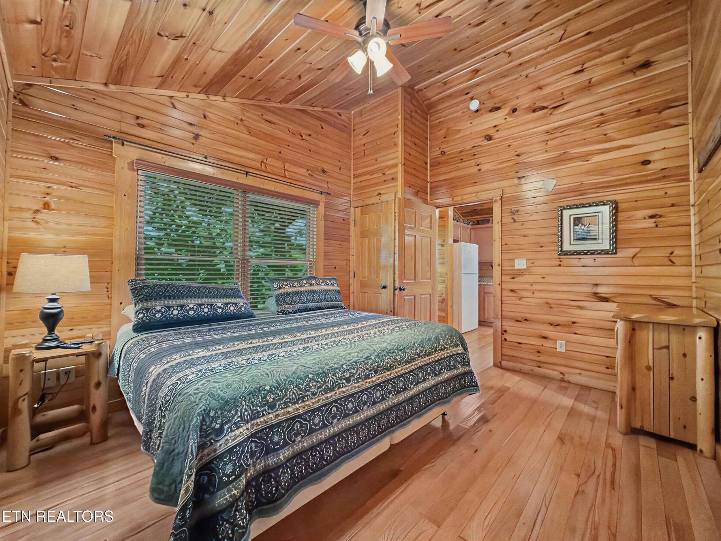 816 Spirit Loop Way Gatlinburg TN 37738