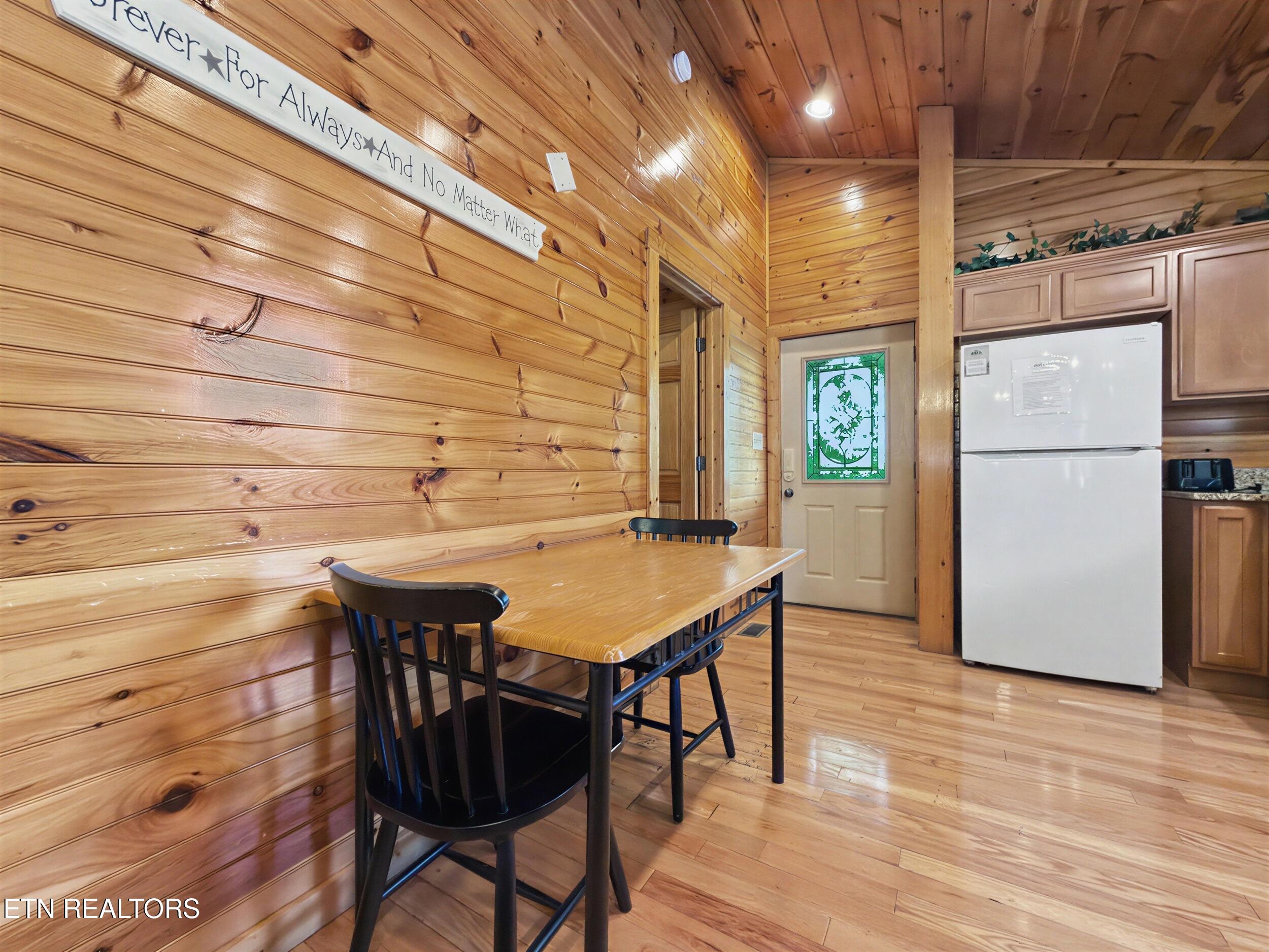 816 Spirit Loop Way Gatlinburg TN 37738