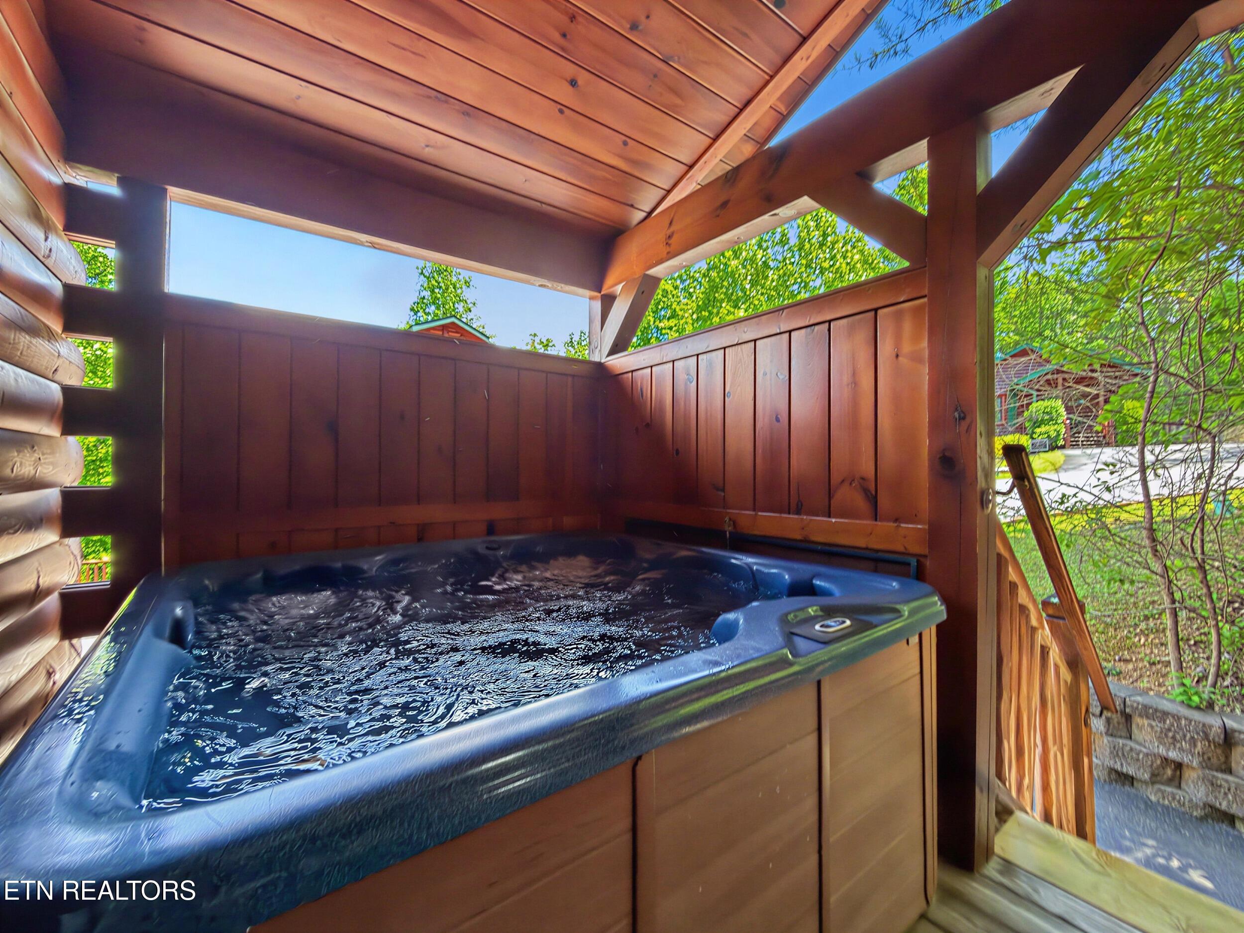 816 Spirit Loop Way Gatlinburg TN 37738
