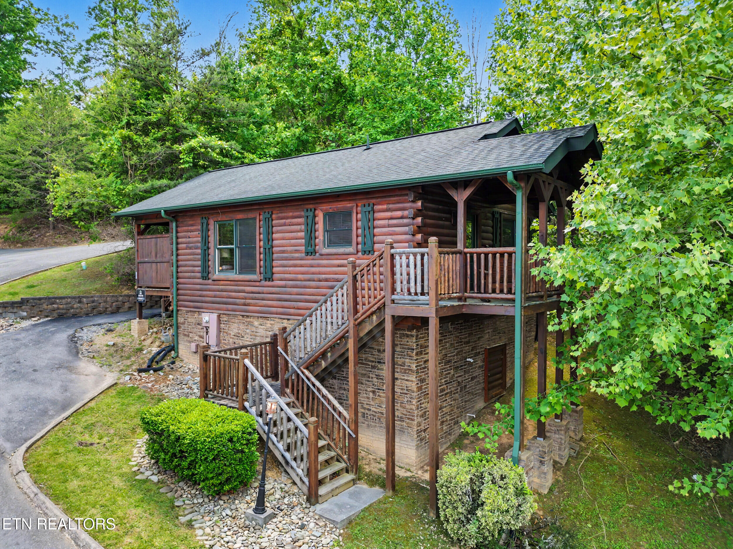 816 Spirit Loop Way Gatlinburg TN 37738