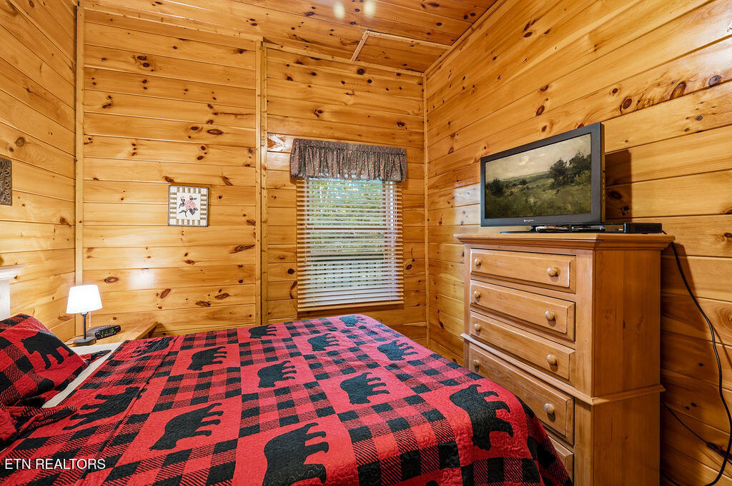 4445 Forest Vista Way Pigeon Forge TN 37863