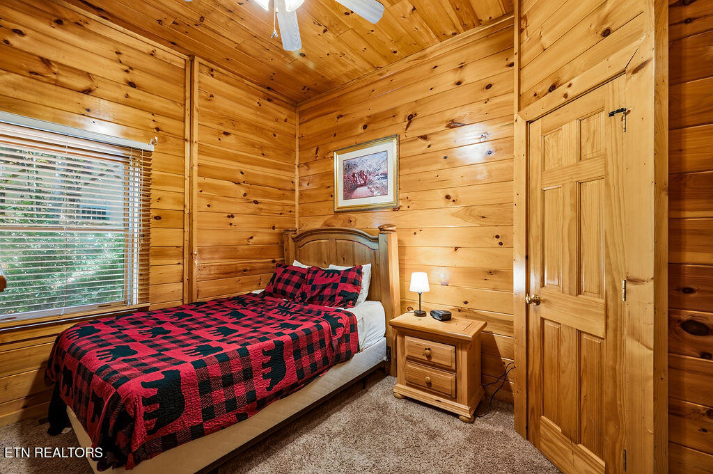 4445 Forest Vista Way Pigeon Forge TN 37863