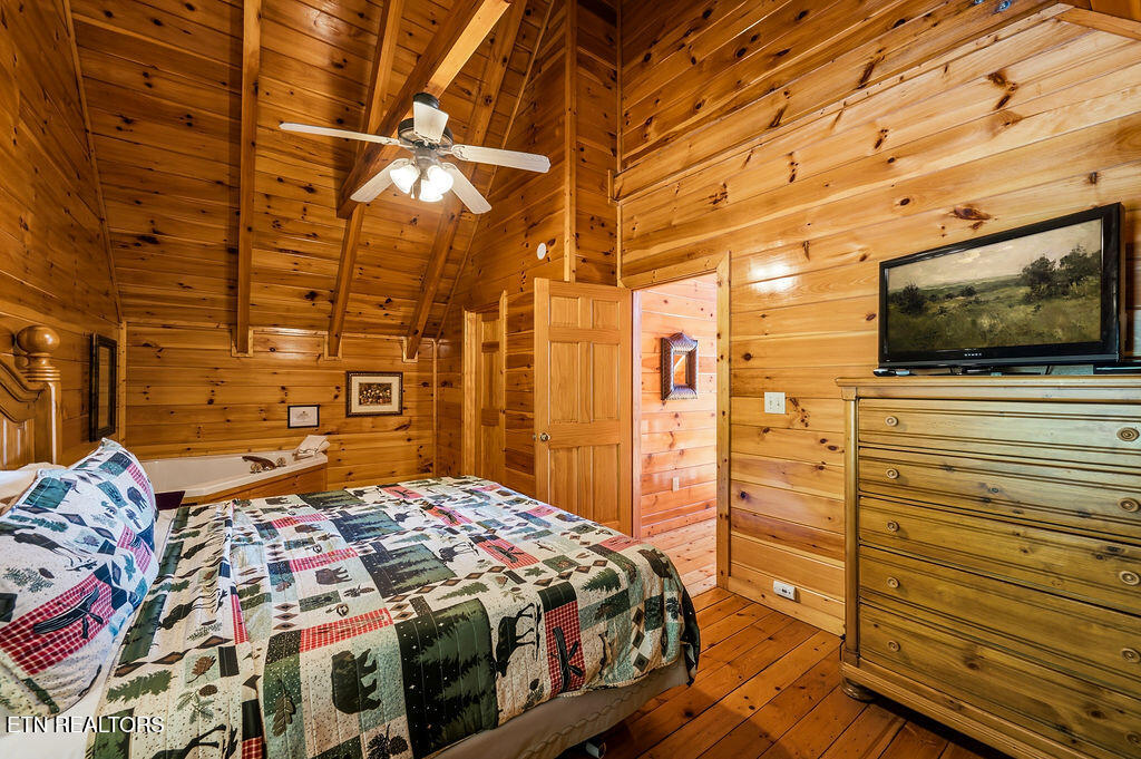 4445 Forest Vista Way Pigeon Forge TN 37863
