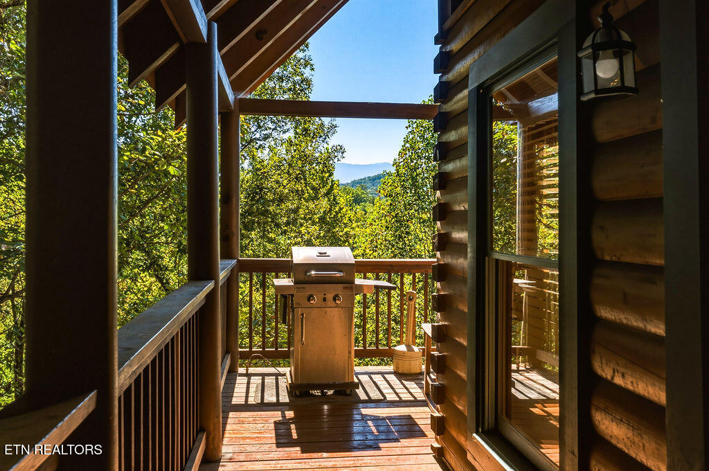 4445 Forest Vista Way Pigeon Forge TN 37863