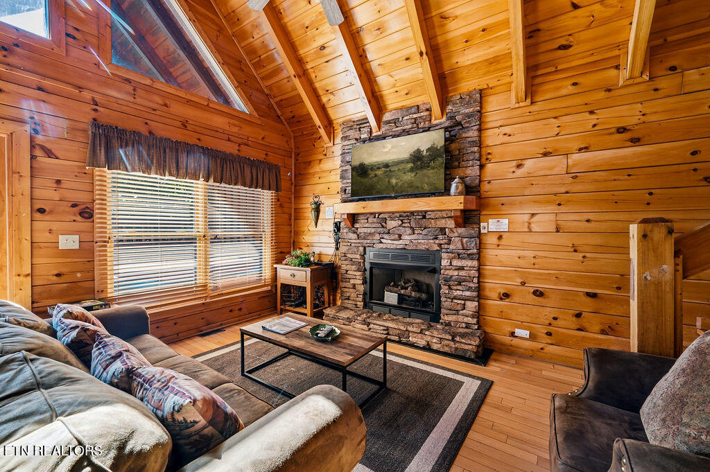 4445 Forest Vista Way Pigeon Forge TN 37863