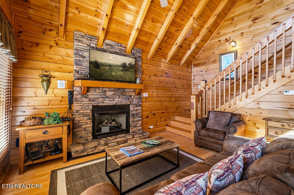 4445 Forest Vista Way Pigeon Forge TN 37863