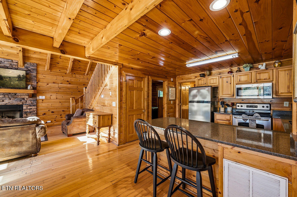 4445 Forest Vista Way Pigeon Forge TN 37863
