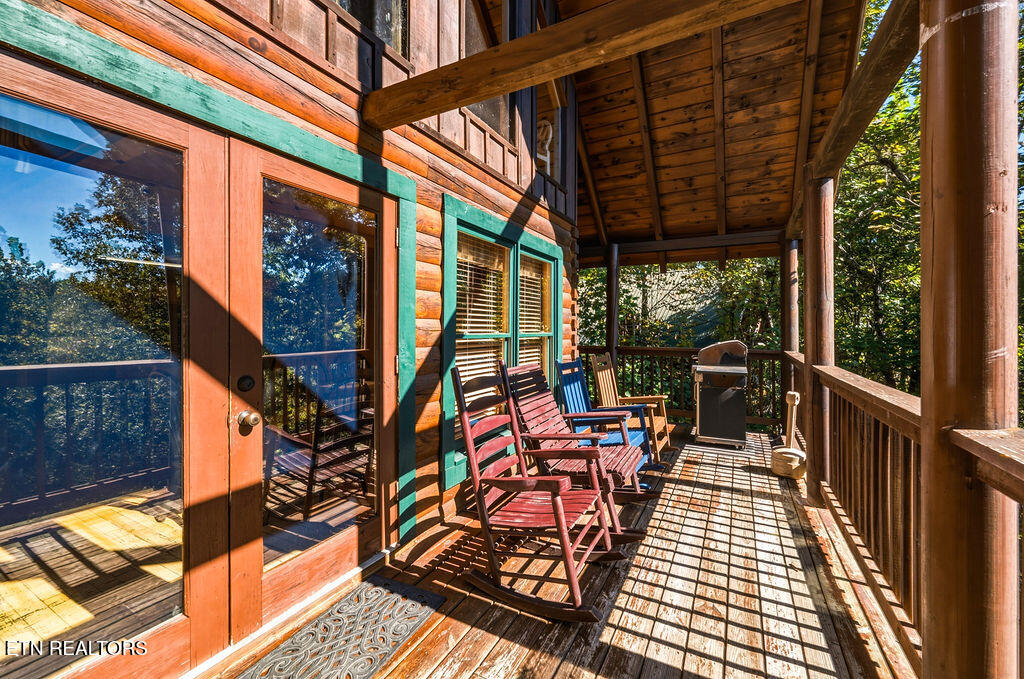4445 Forest Vista Way Pigeon Forge TN 37863