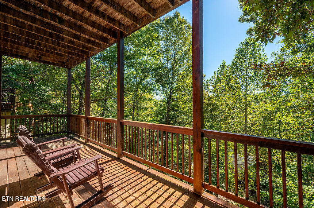 4445 Forest Vista Way Pigeon Forge TN 37863