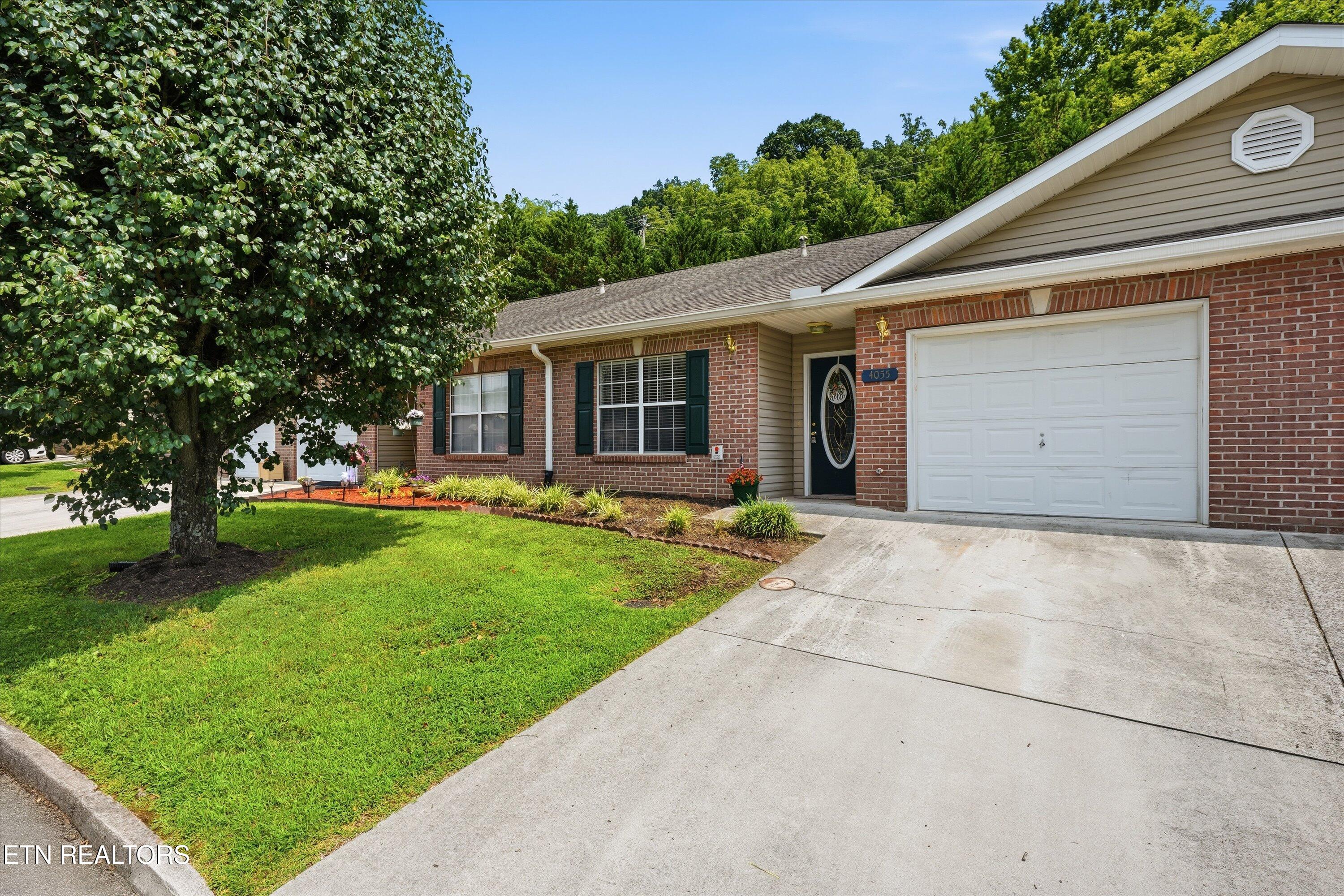 4055 Darwin Way Knoxville TN 37918