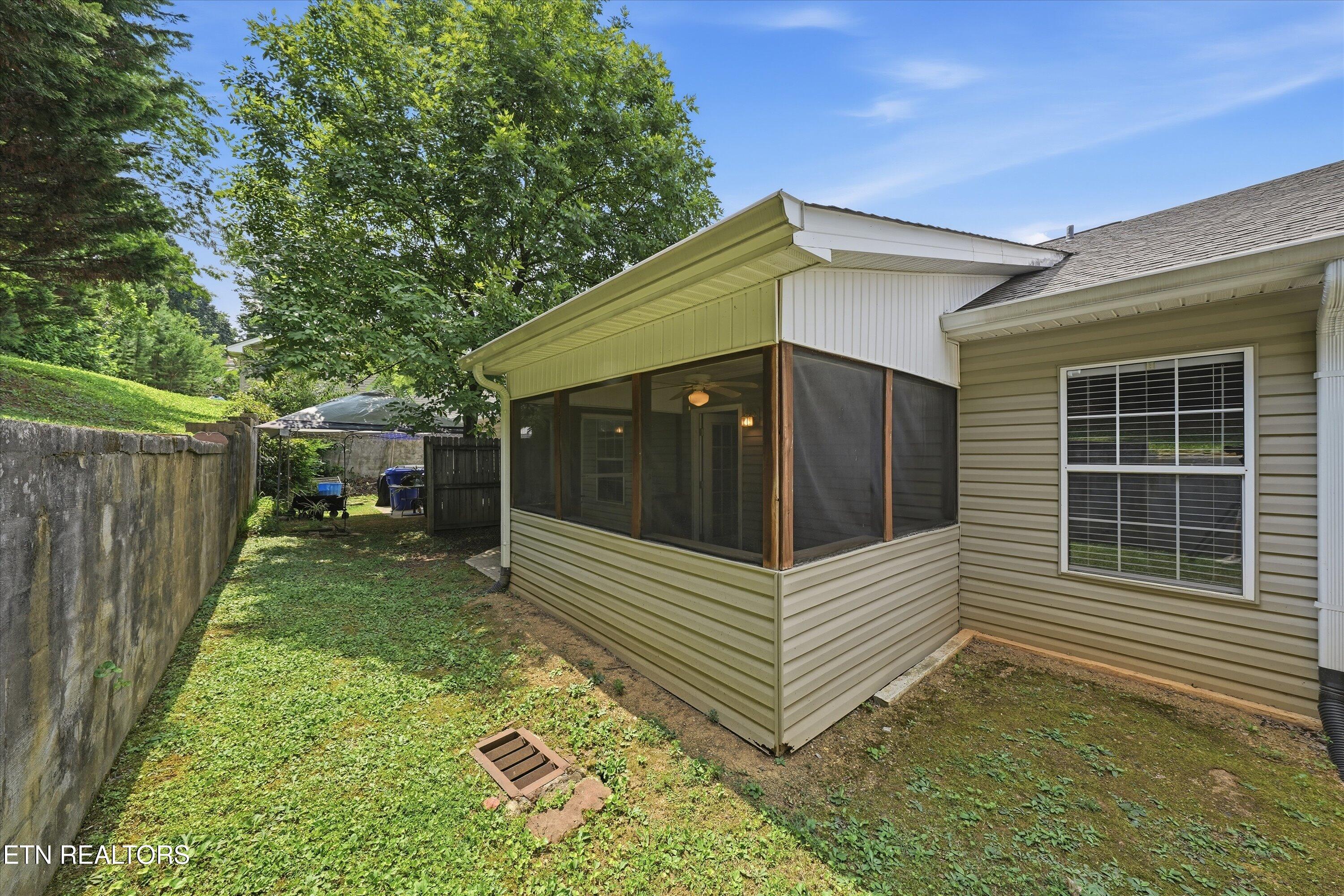 4055 Darwin Way Knoxville TN 37918