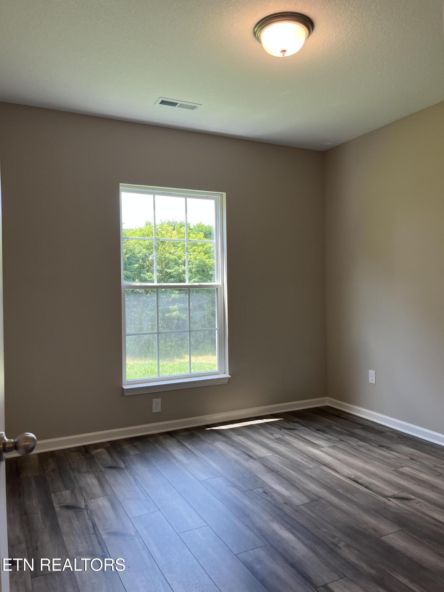 8910 Keenberg Lane Knoxville TN 37931