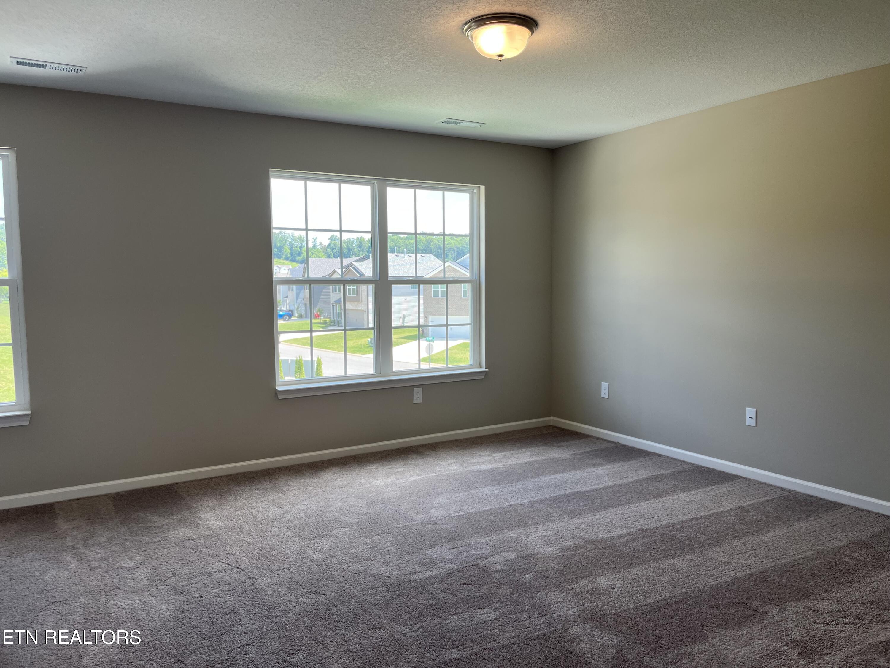 8910 Keenberg Lane Knoxville TN 37931