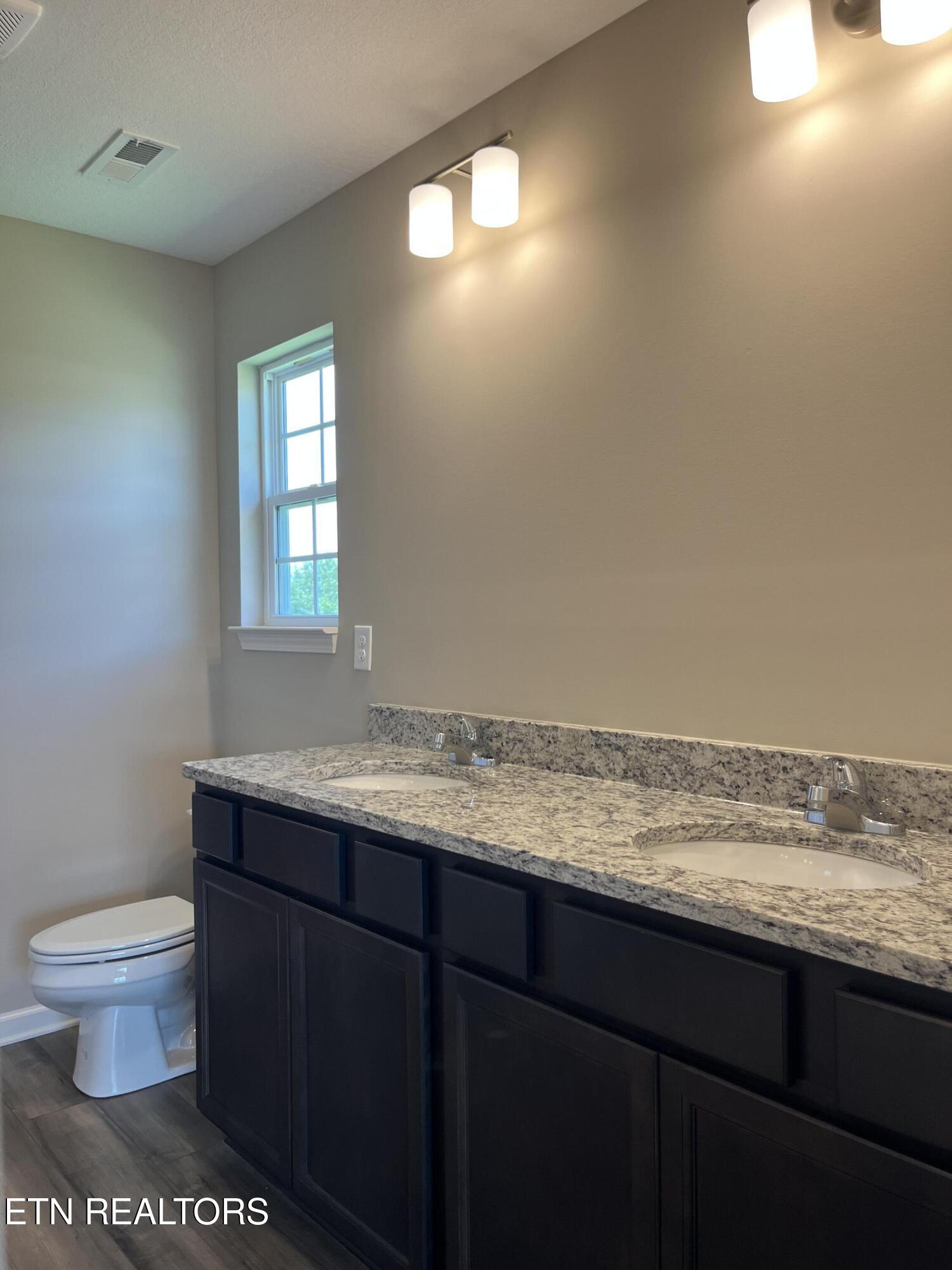 8910 Keenberg Lane Knoxville TN 37931