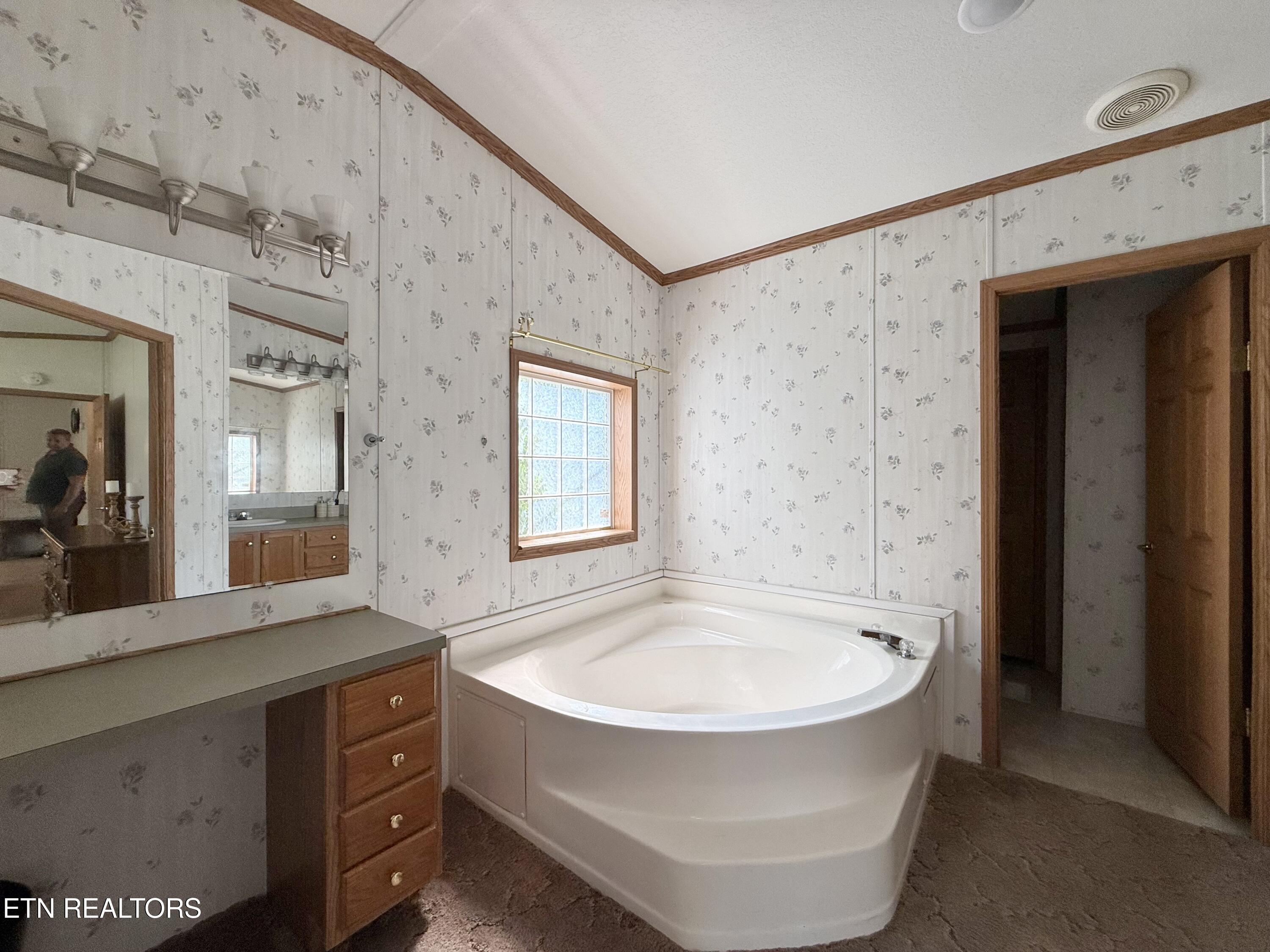 207 4th Street Corryton TN 37721