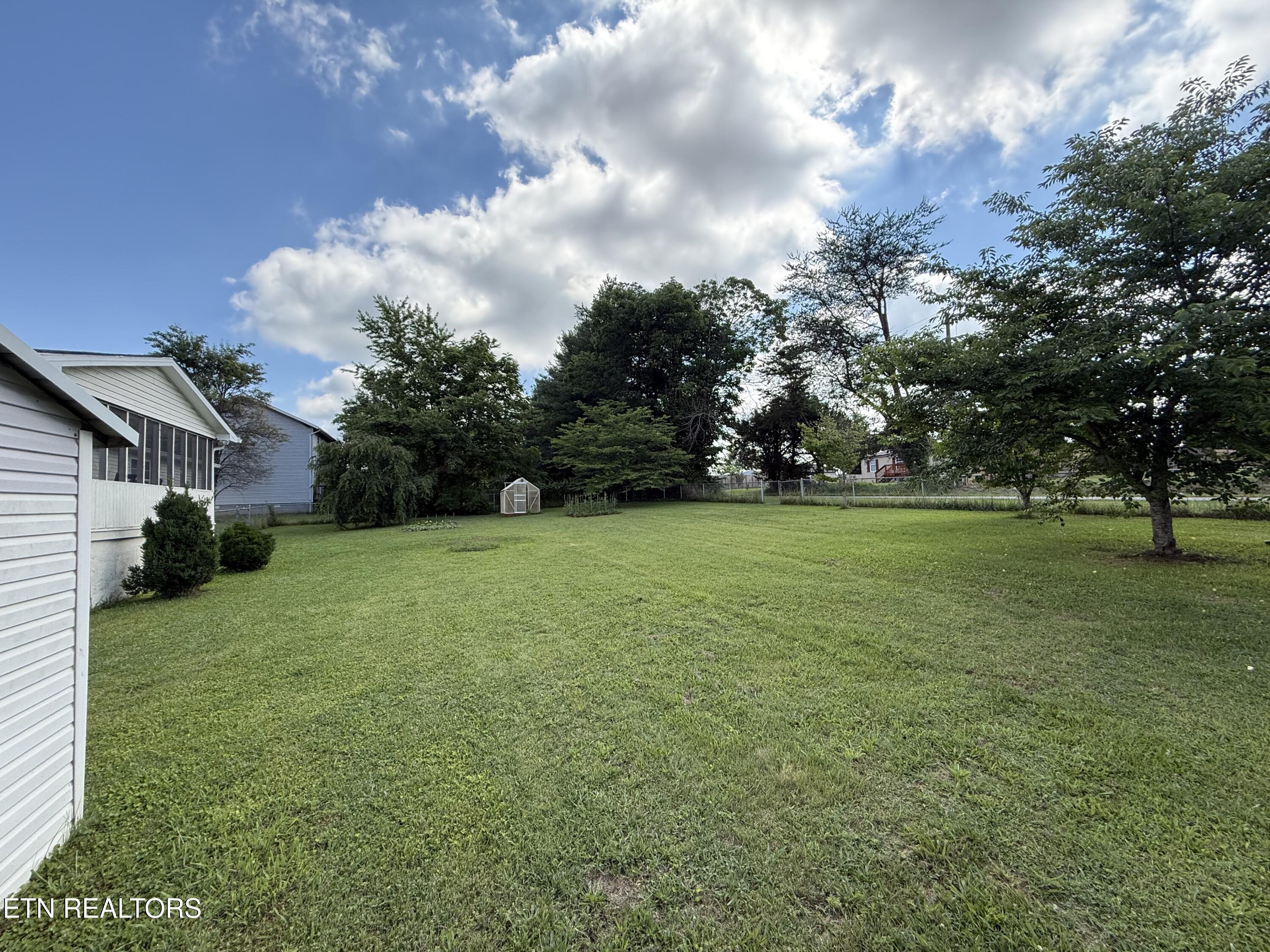 207 4th Street Corryton TN 37721