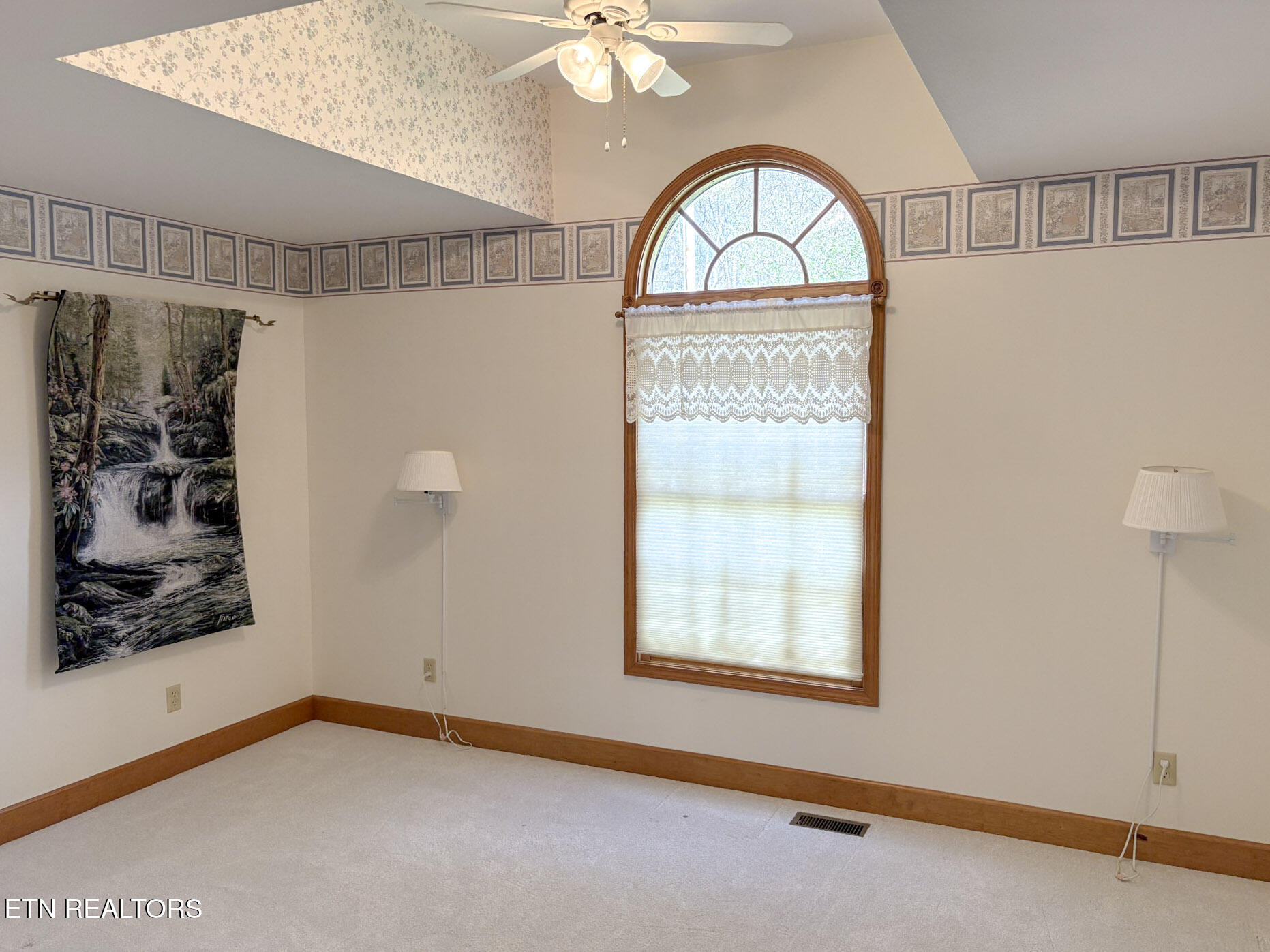 9027 Cherokee Trail Crossville TN 38572