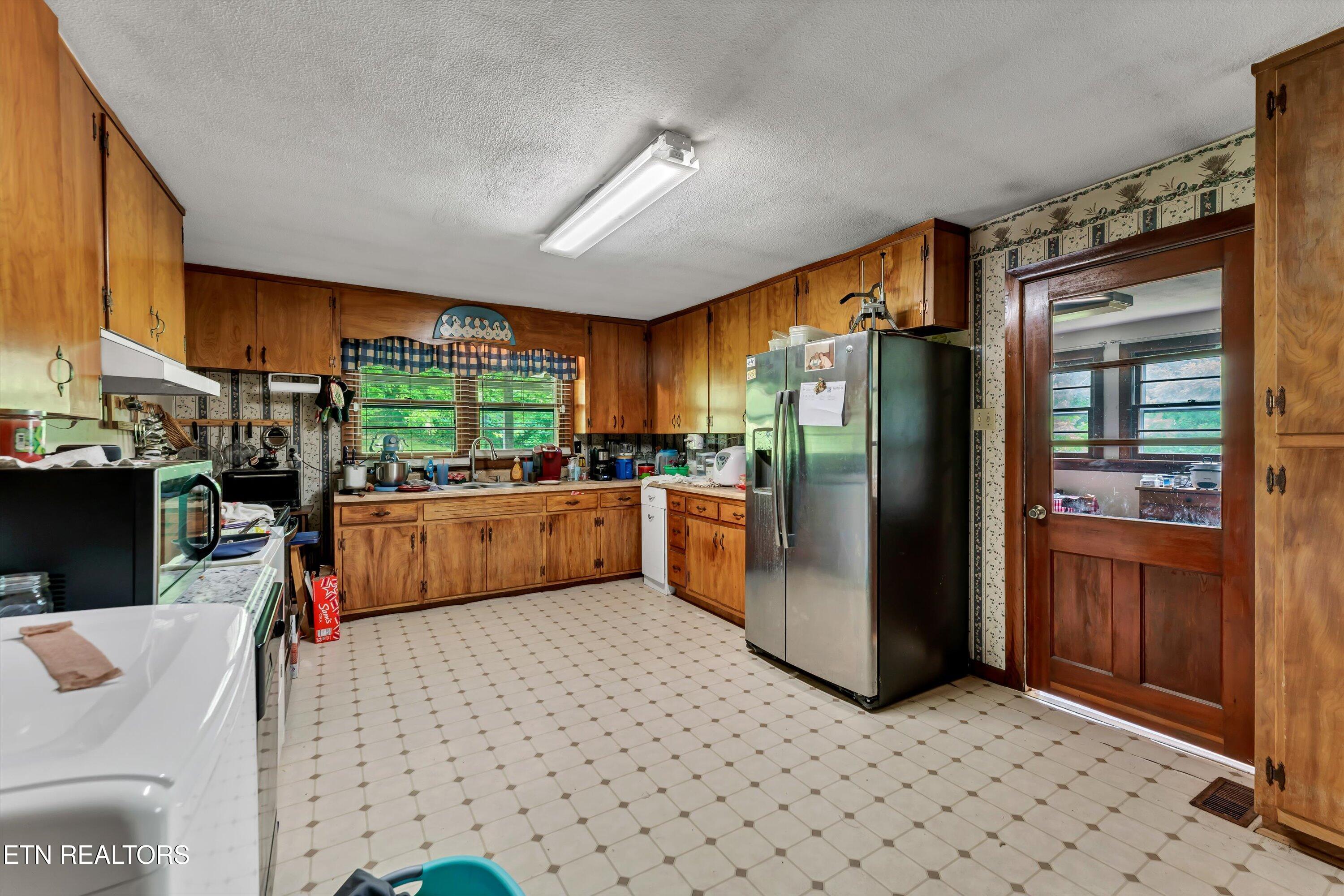 123 Sexton Lane Clinton TN 37716