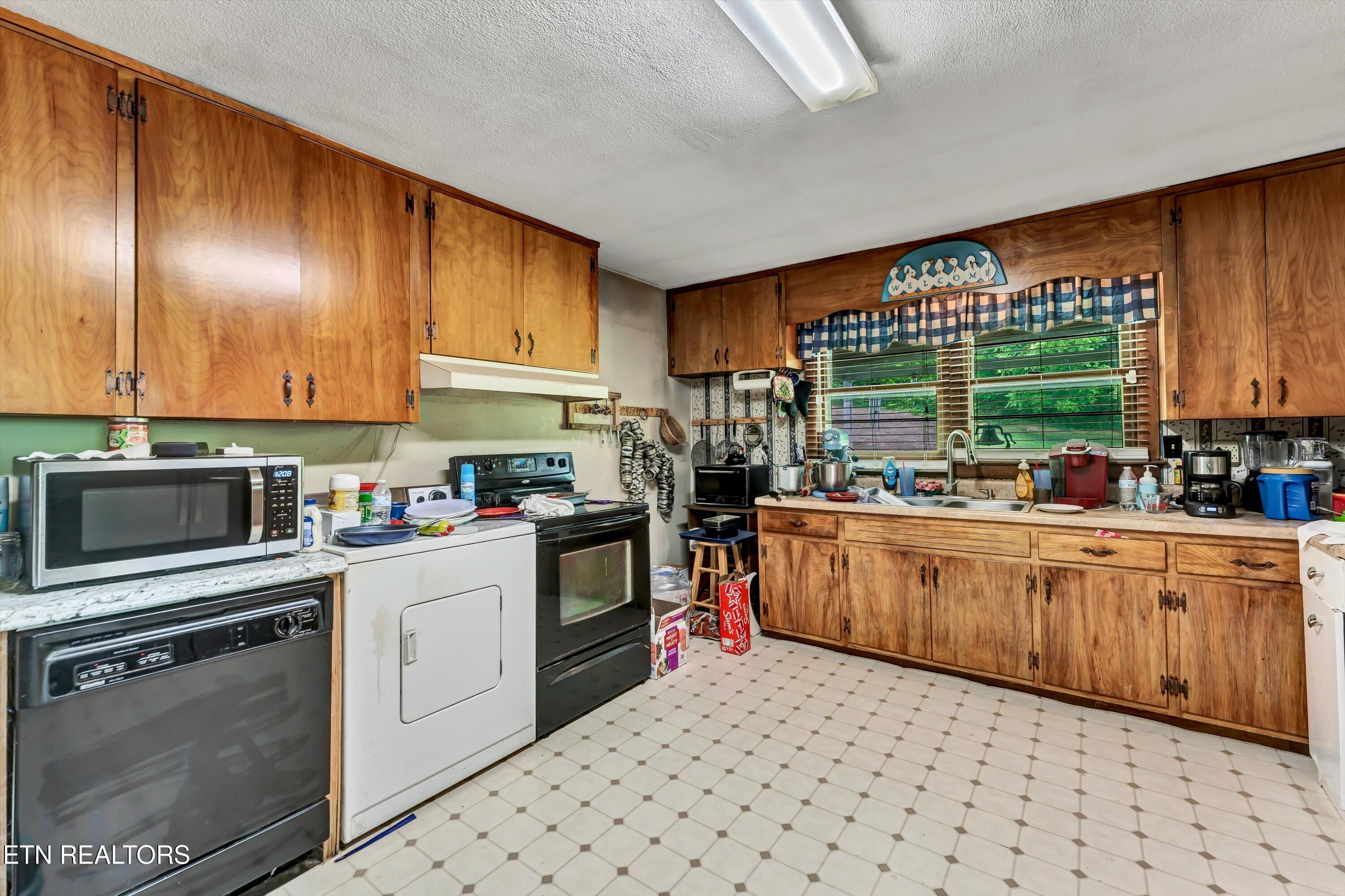 123 Sexton Lane Clinton TN 37716