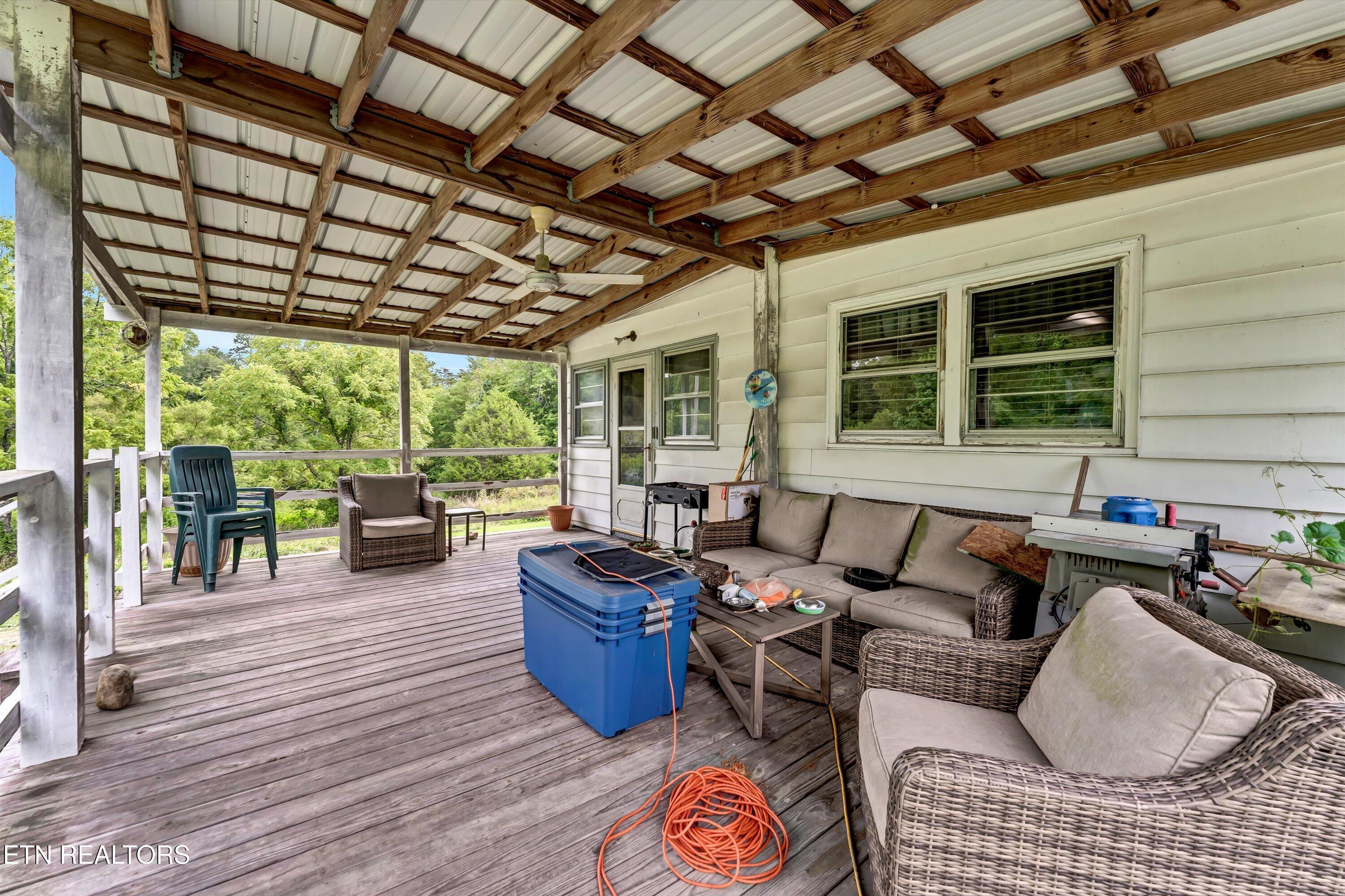 123 Sexton Lane Clinton TN 37716