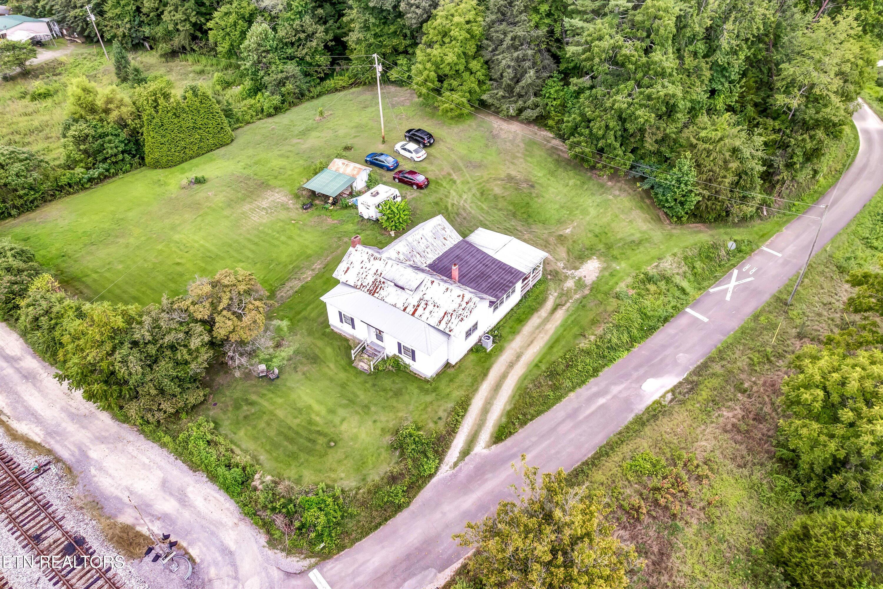 123 Sexton Lane Clinton TN 37716