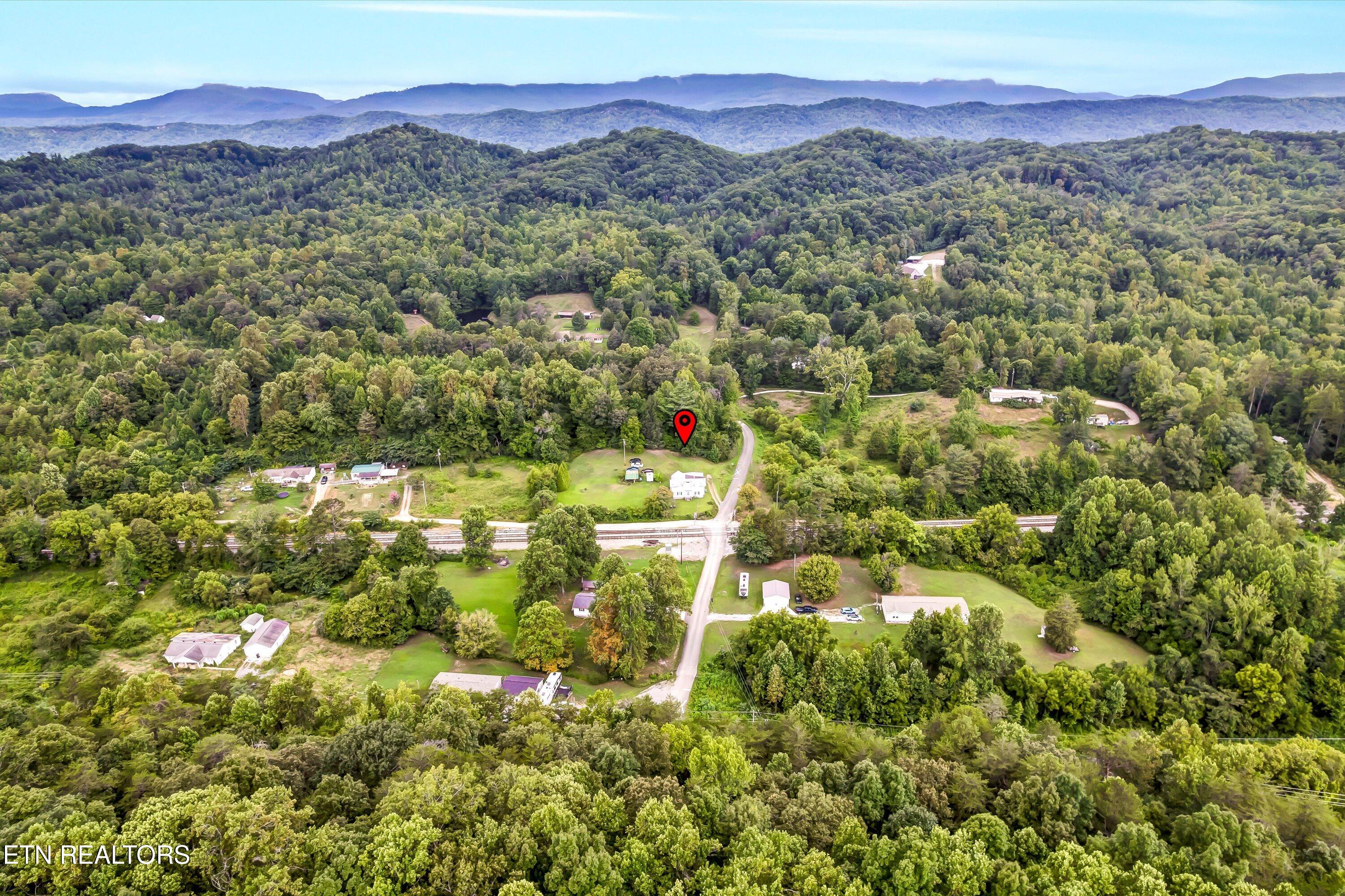 123 Sexton Lane Clinton TN 37716