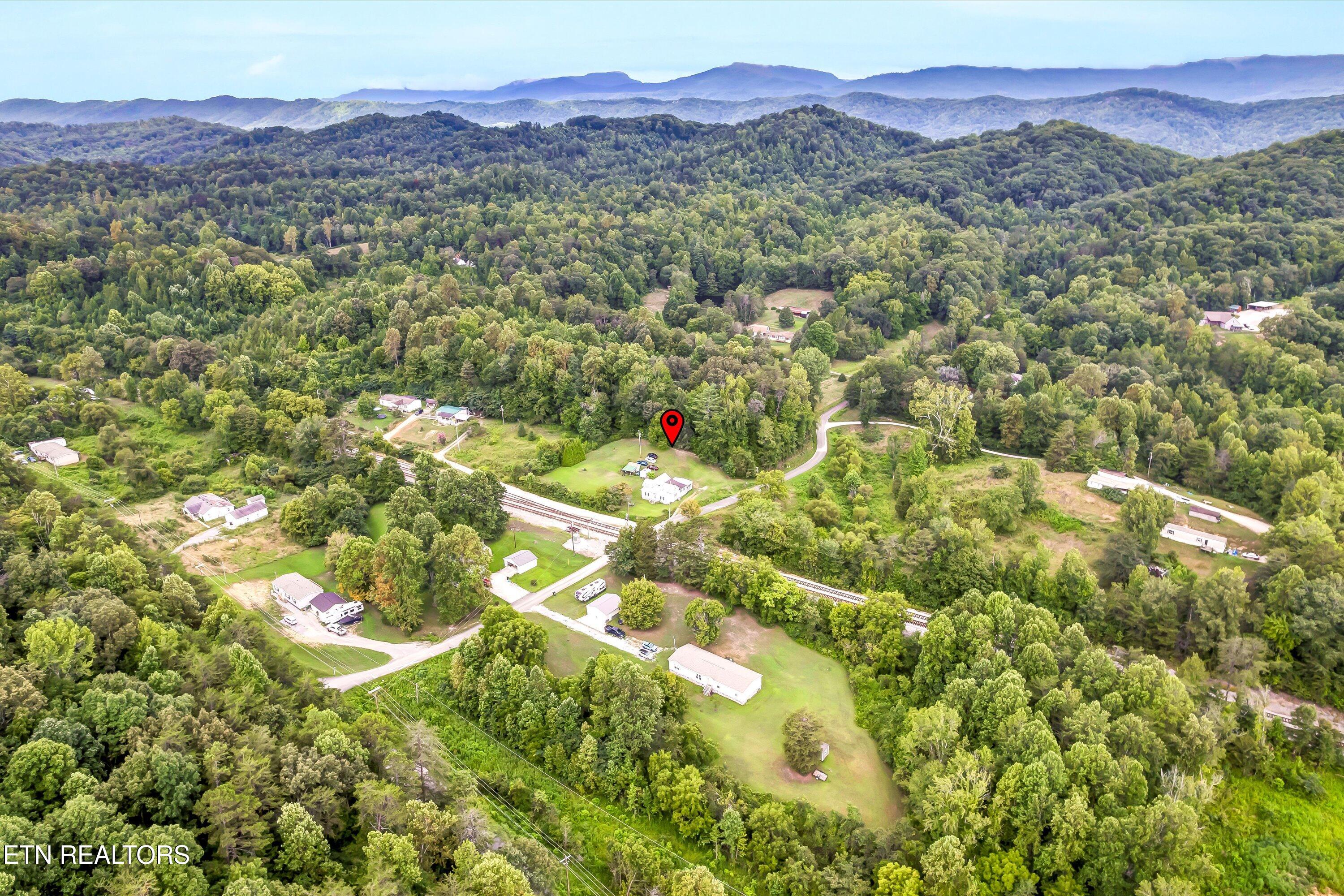 123 Sexton Lane Clinton TN 37716