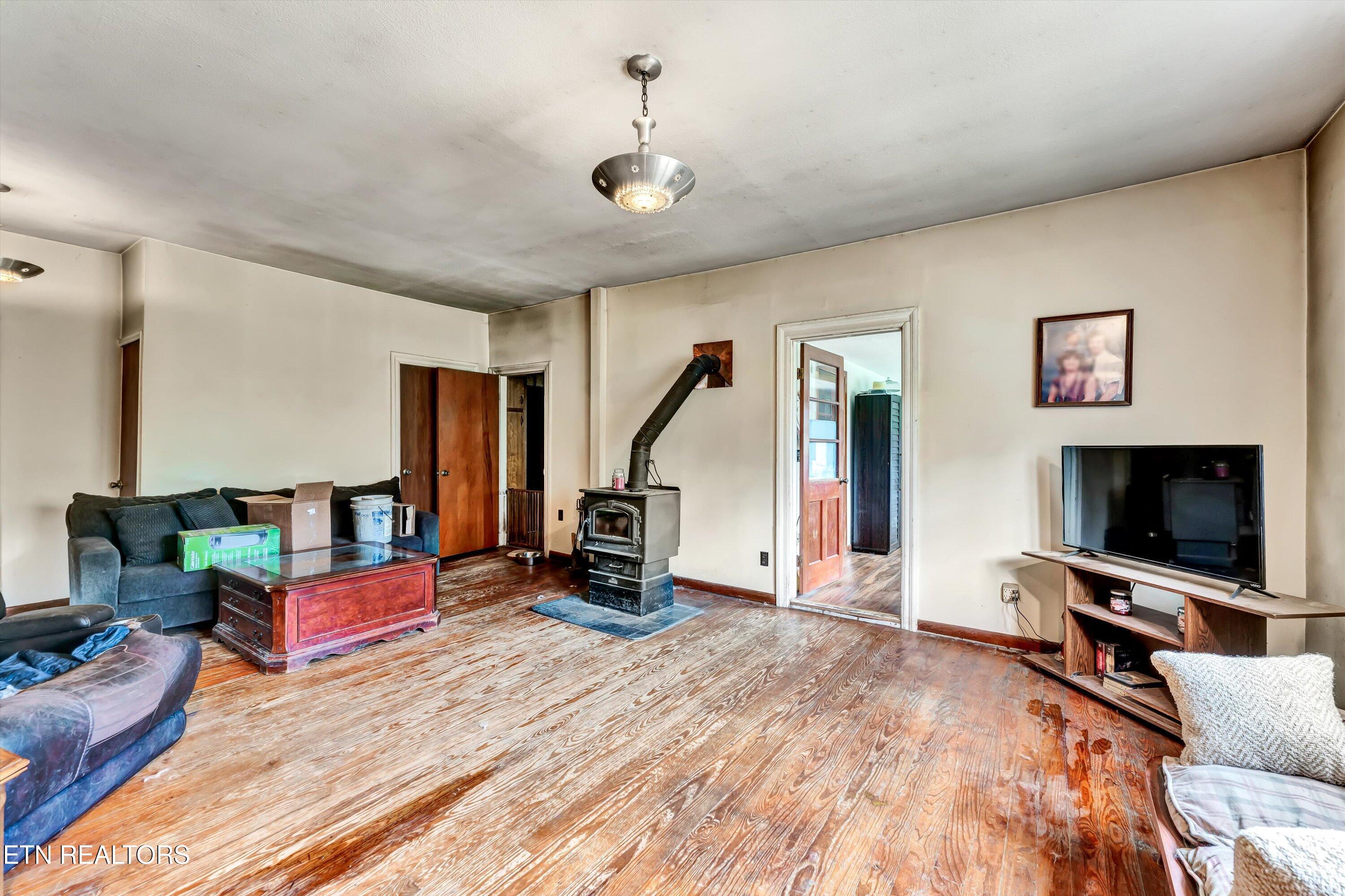 123 Sexton Lane Clinton TN 37716